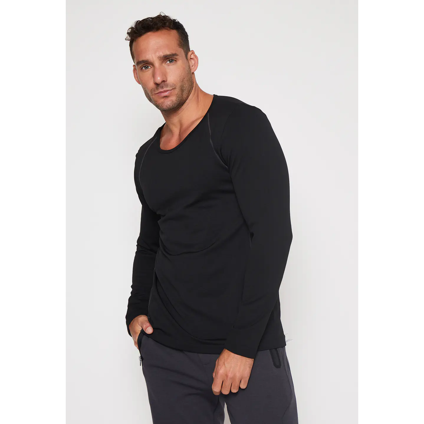 Camiseta Slim Hombre Negro Familyshop 1