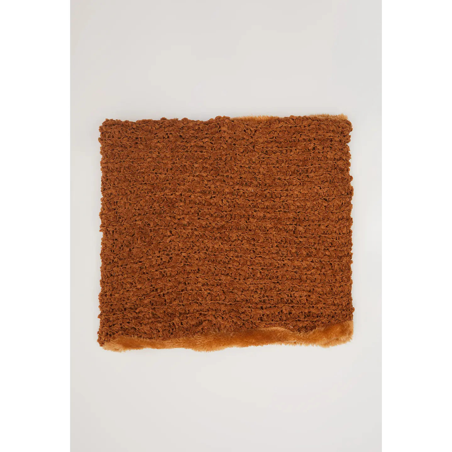 Cuello Corderito Mujer Café Familyshop 1