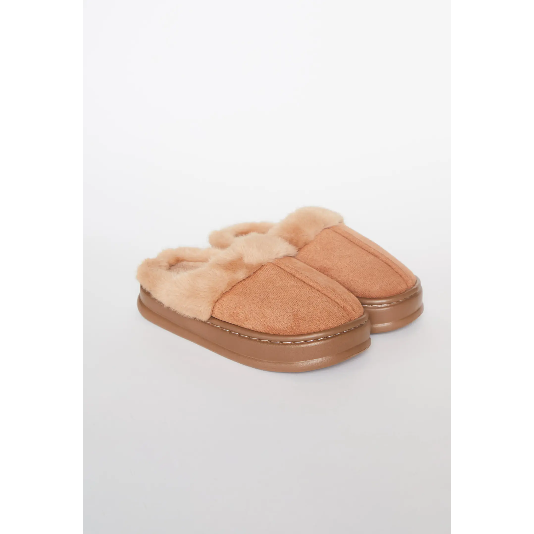 Pantufla Chiporro Mujer Caramelo Familyshop 1