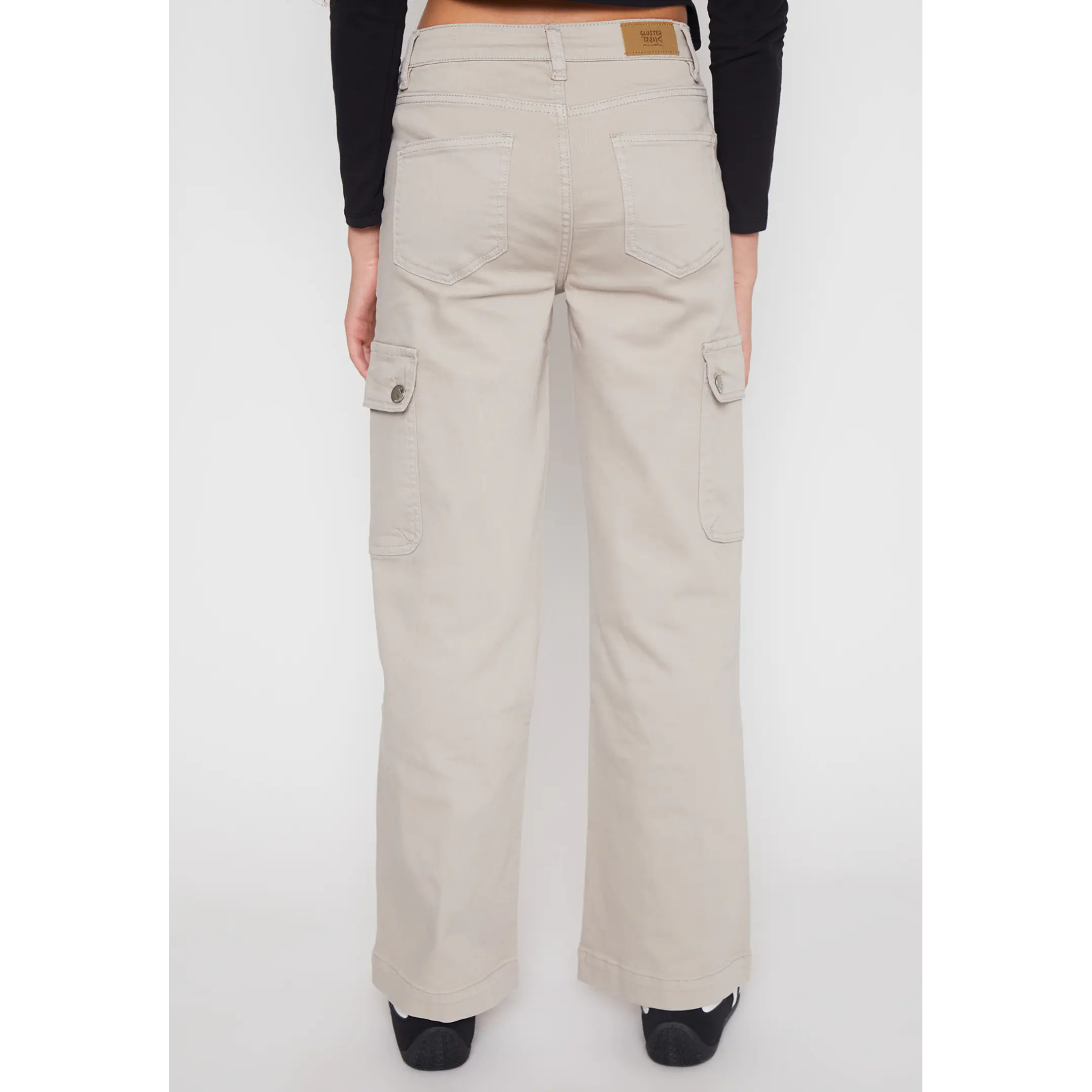 Pantalón Cargo Lola Beige Familyshop 3