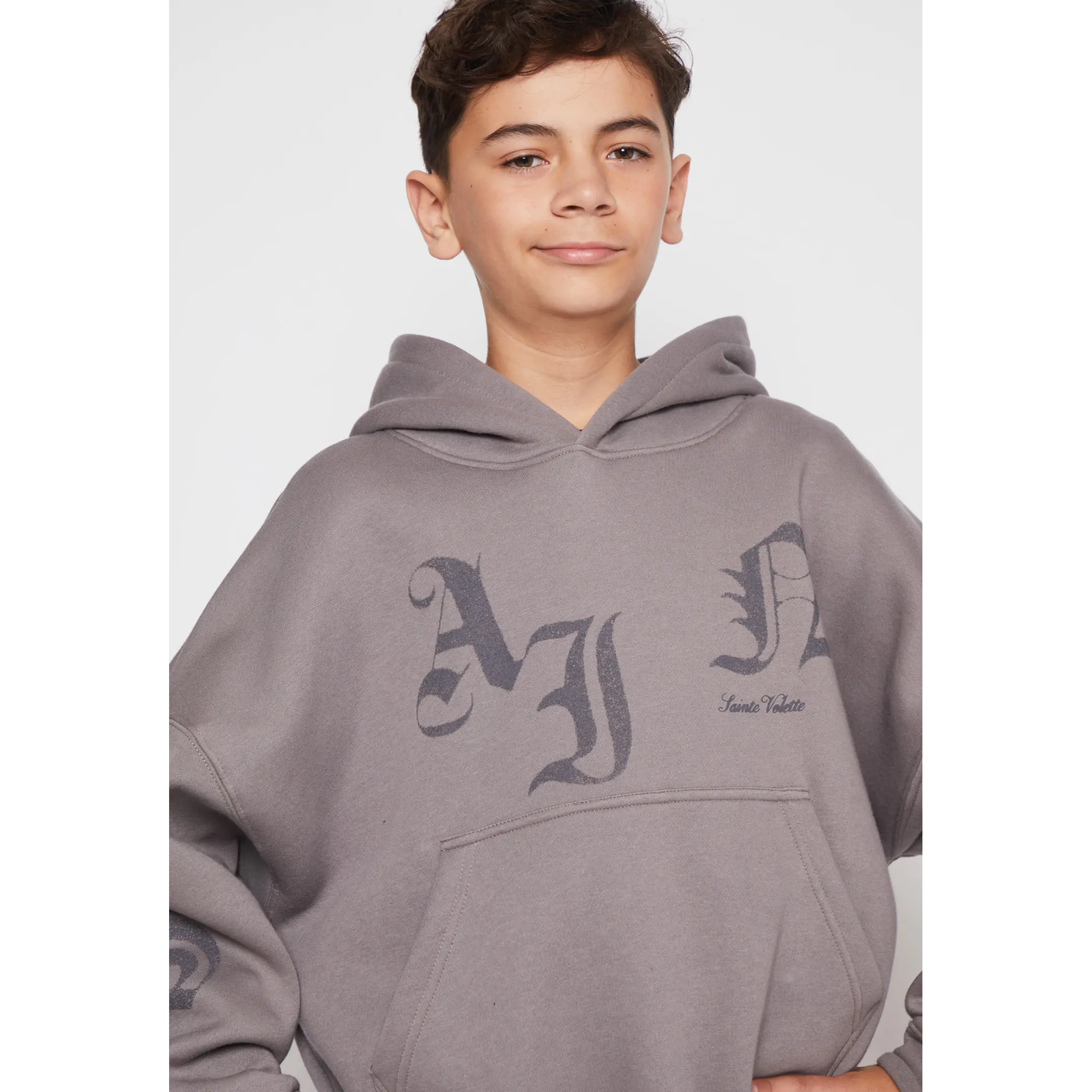 Polerón Gothic Lolo Gris Familyshop 1