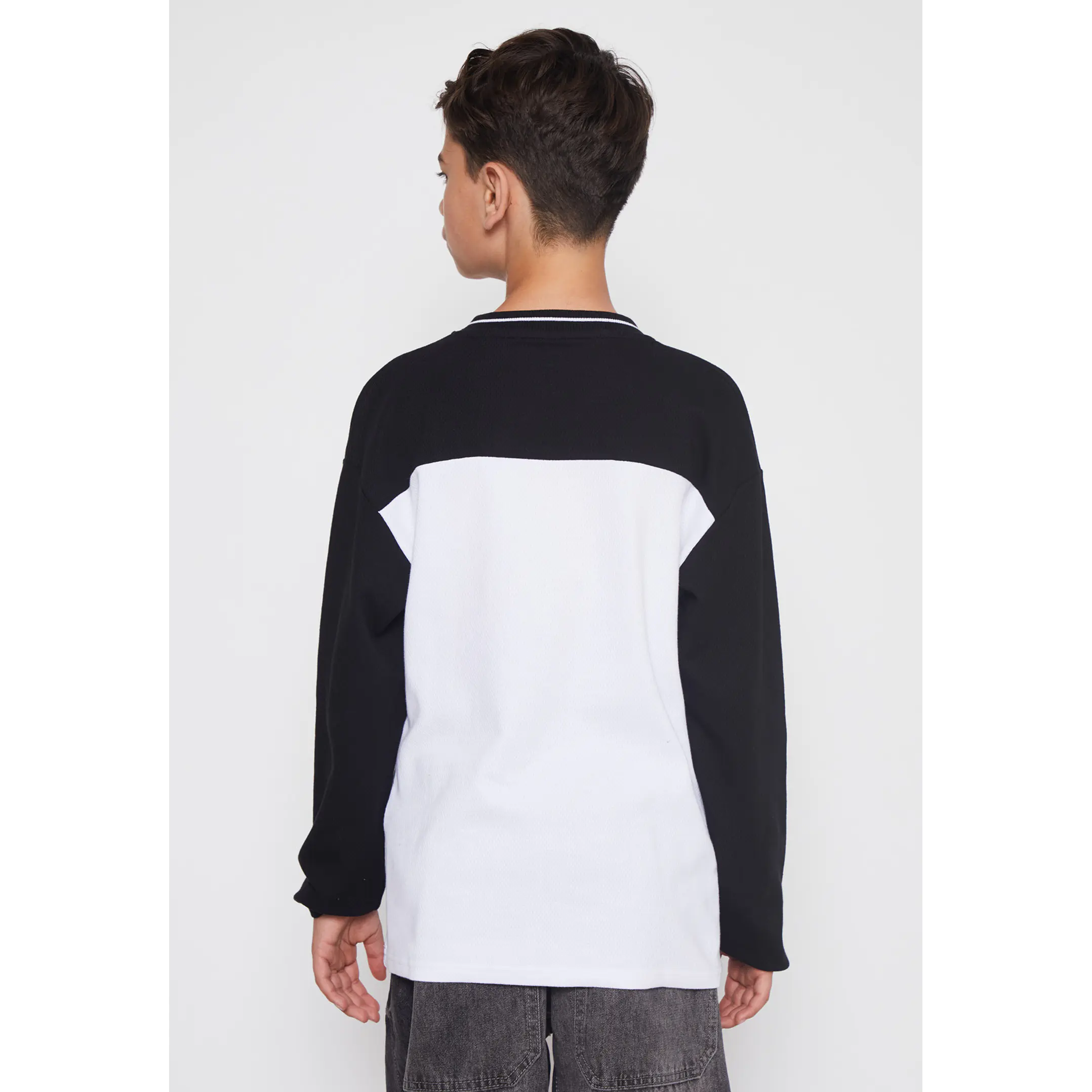 Polera Deportiva Lolo Negro Familyshop 2