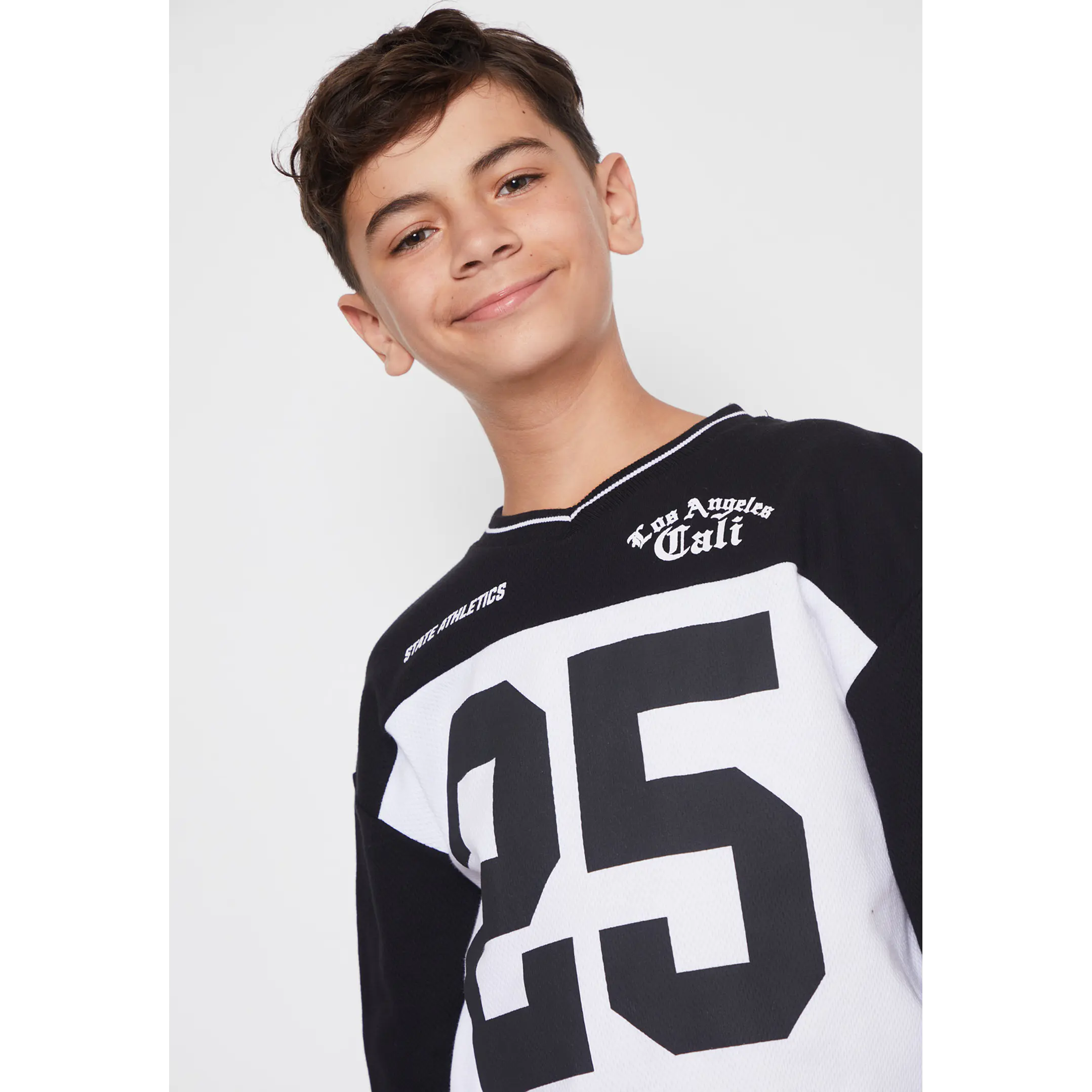 Polera Deportiva Lolo Negro Familyshop 3