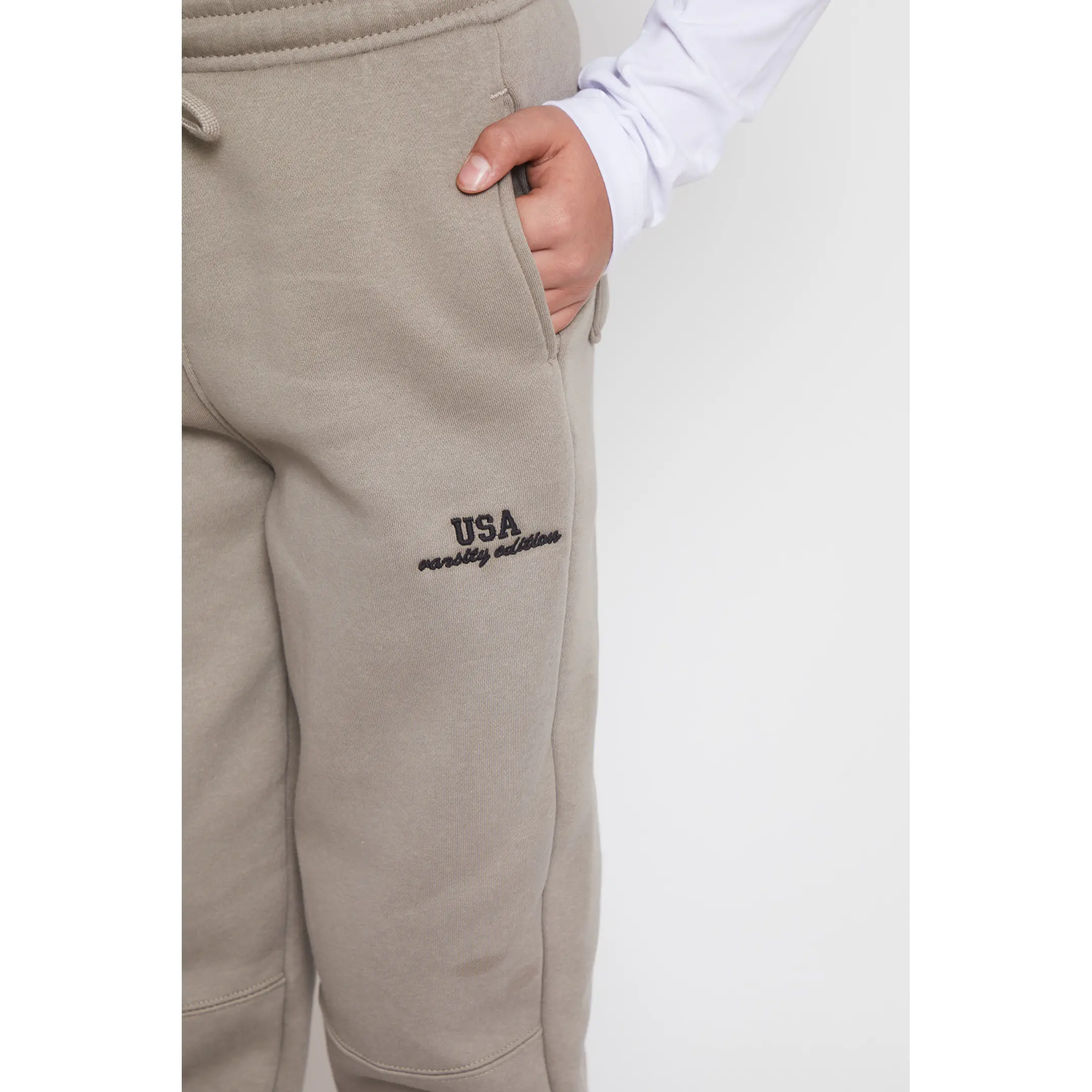 Pantalón Buzo Jogger Lolo Café Familyshop 3