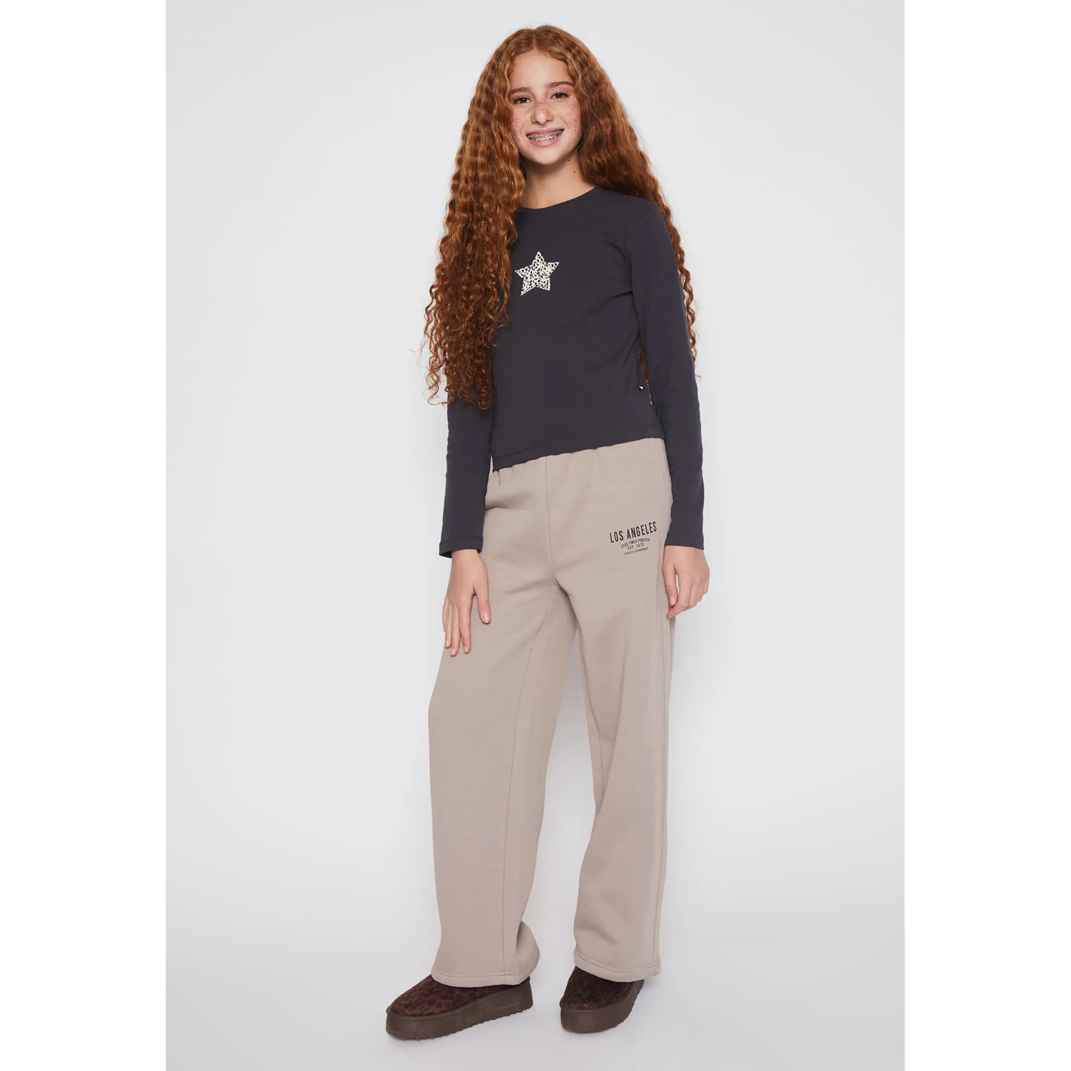 Pantalón Buzo Wide Leg College Lola Beige Familyshop 4
