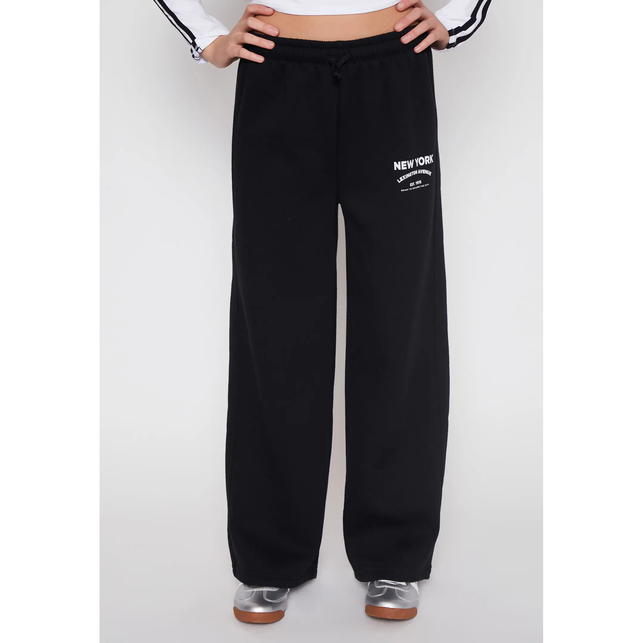 Pantalón Buzo Wide Leg College Lola Negro Familyshop 1