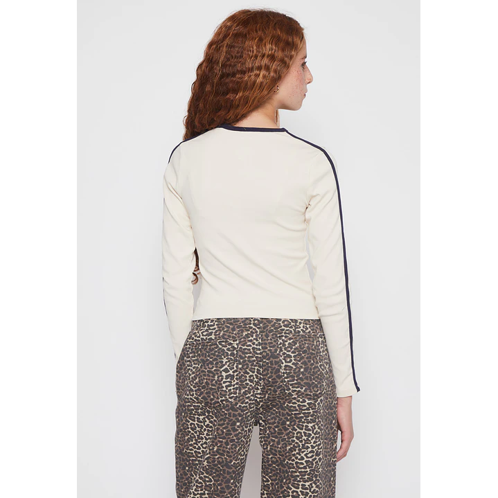 Polera Sport Lola Crudo Familyshop 2