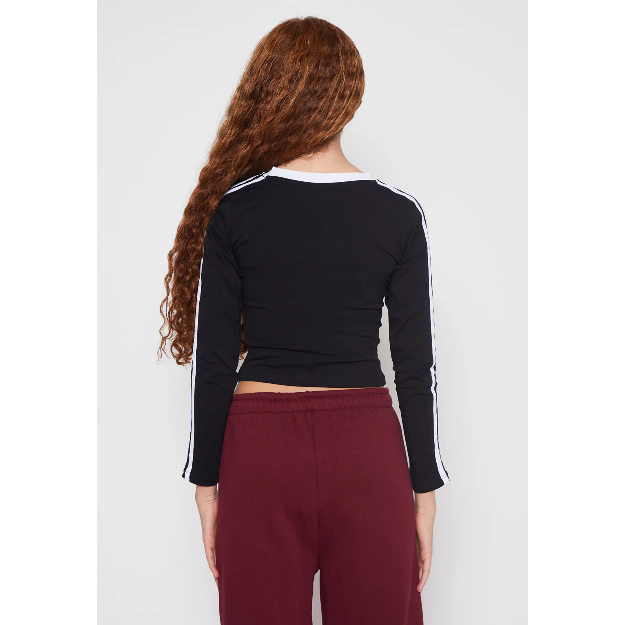 Polera Sport Lola Negro Familyshop 2