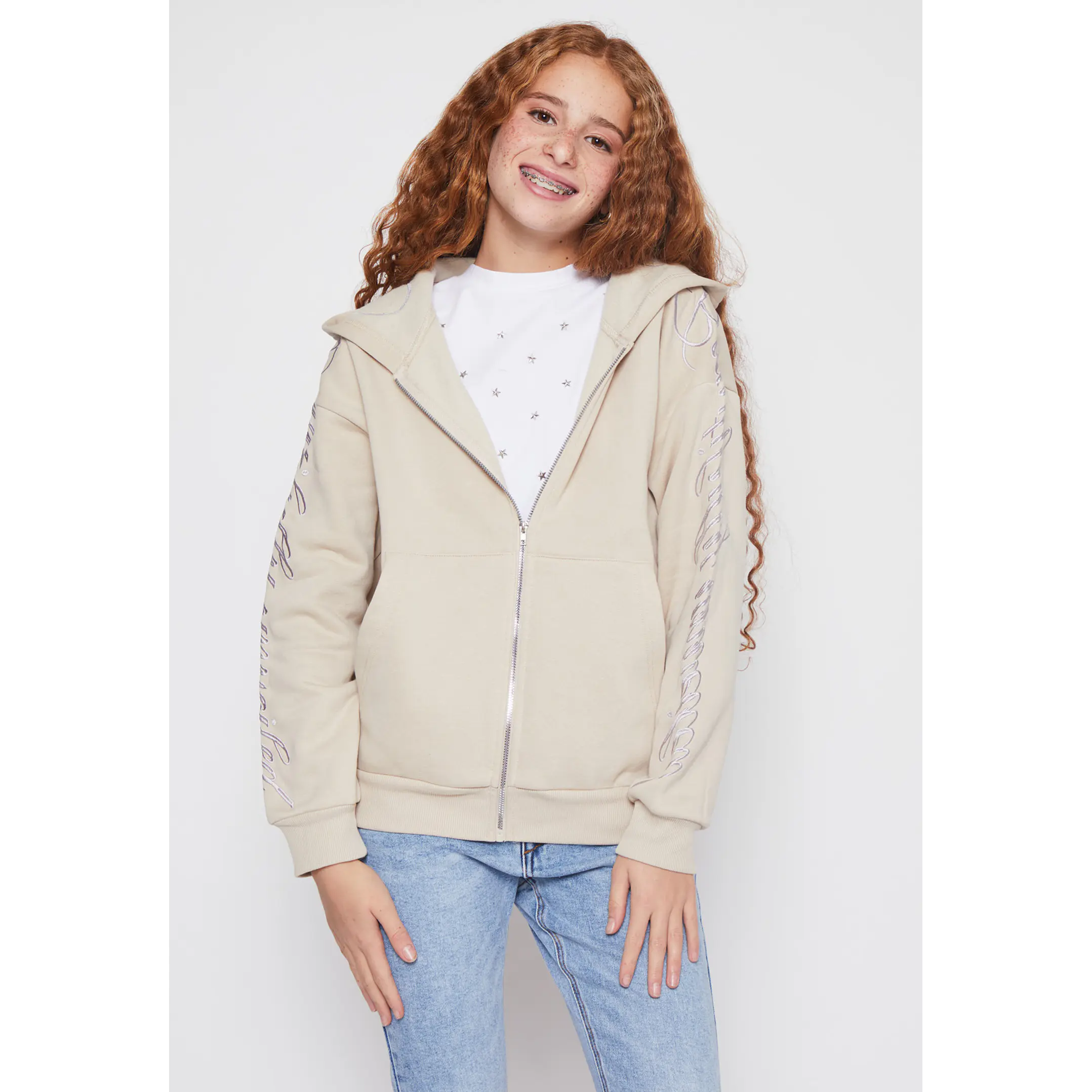 Polerón Bordado Mangas Lola Beige Familyshop 1