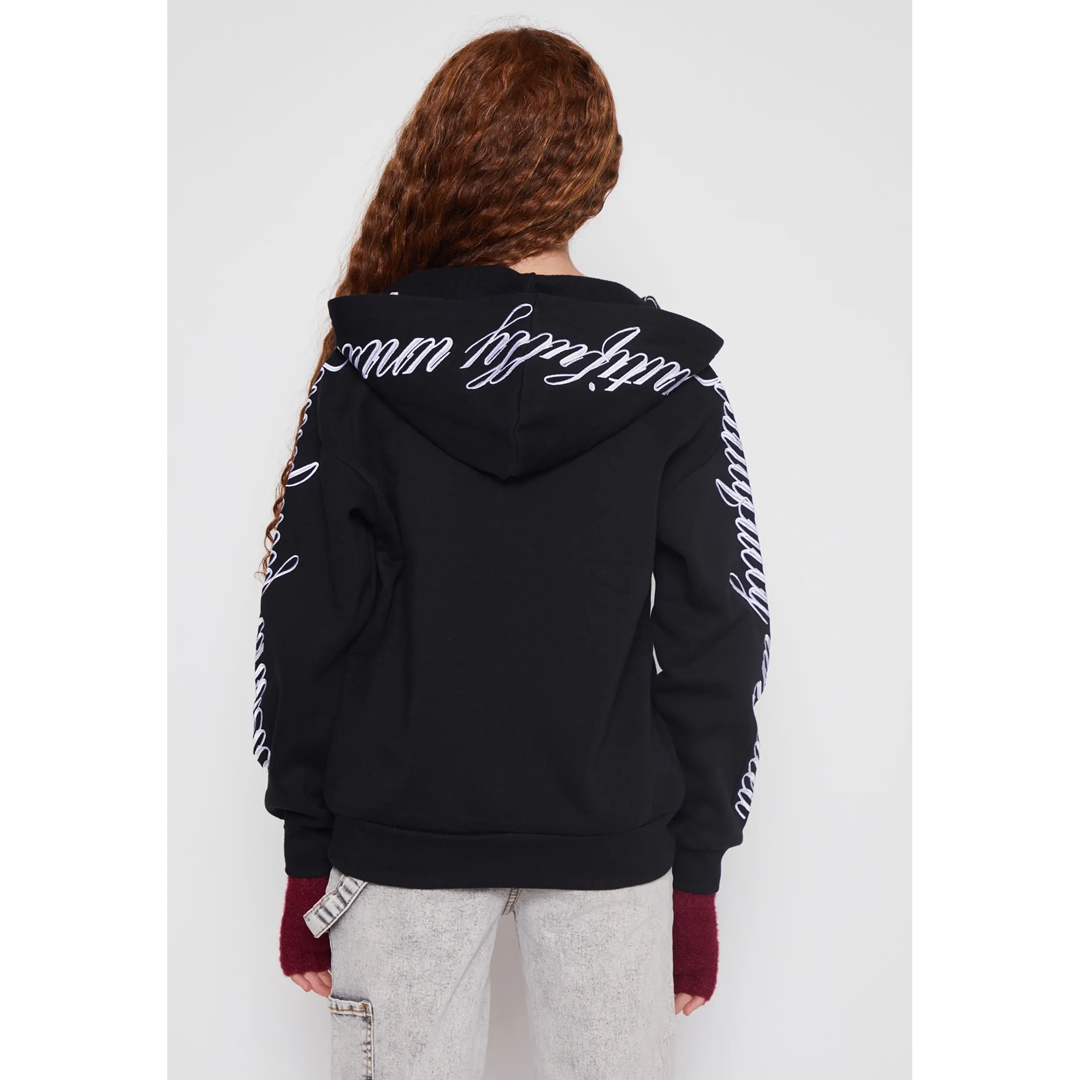 Polerón Bordado Lola Negro Familyshop 2