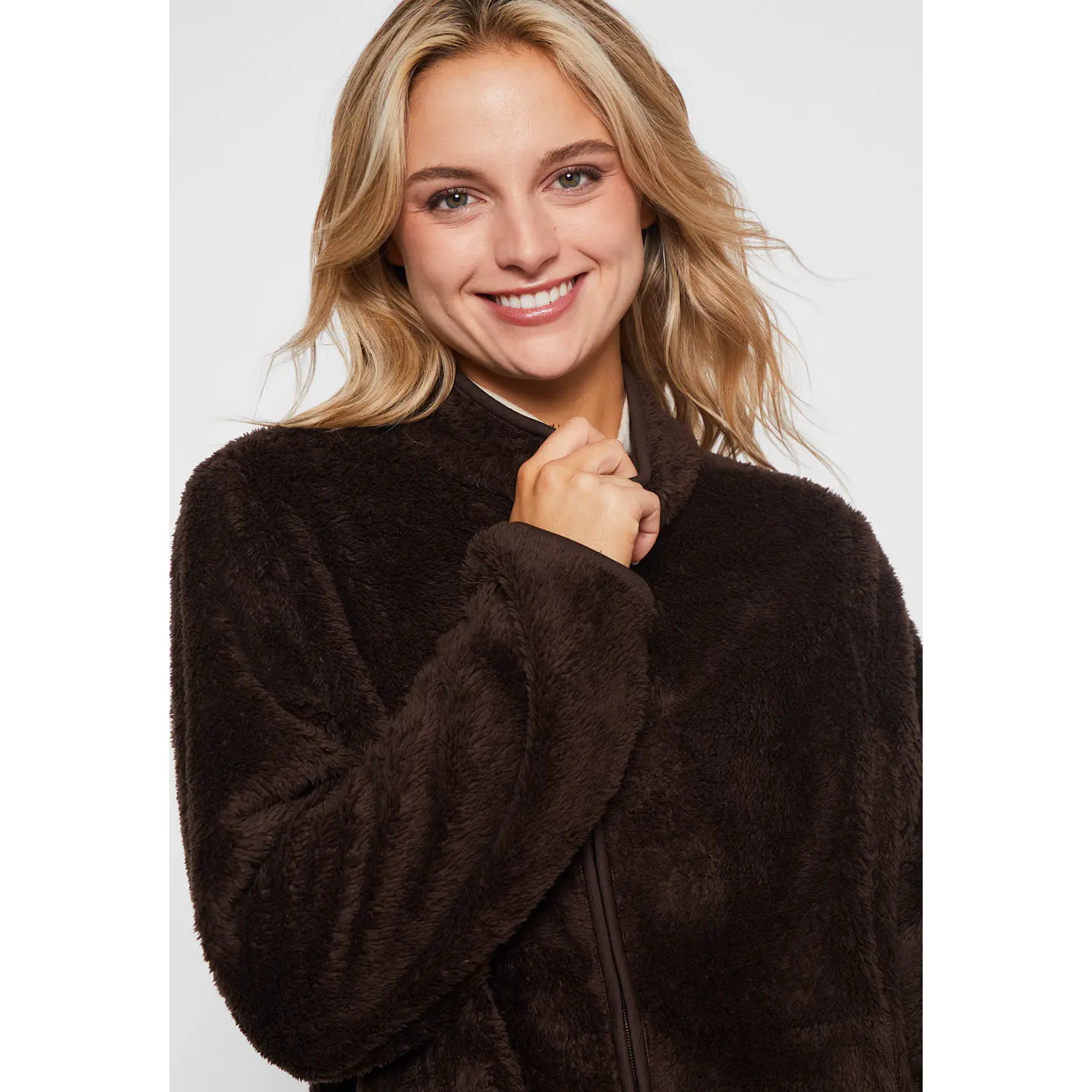 Polar Peludo Chic Mujer Café Familyshop 2