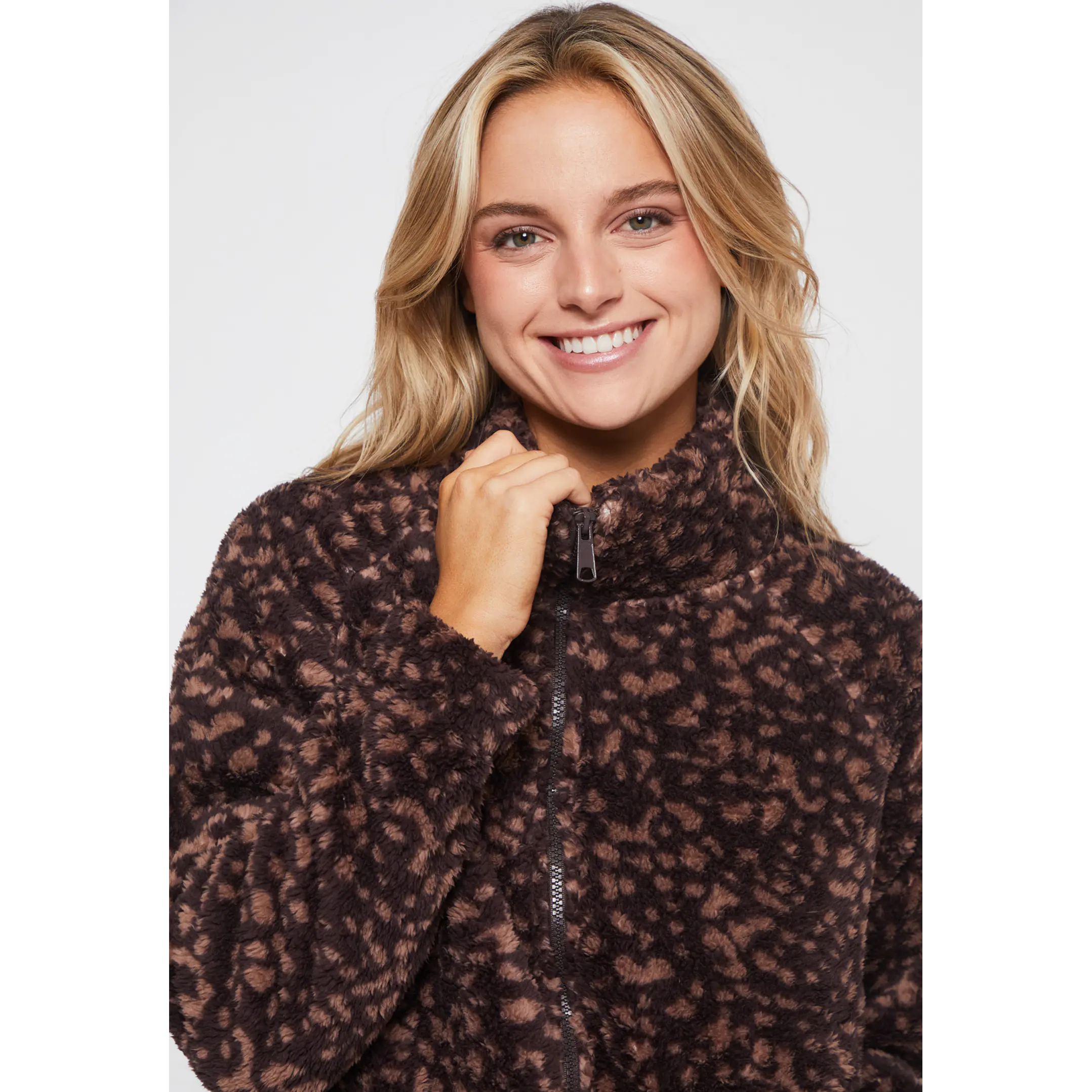 Polar Peludo Print Mujer Café Familyshop 3