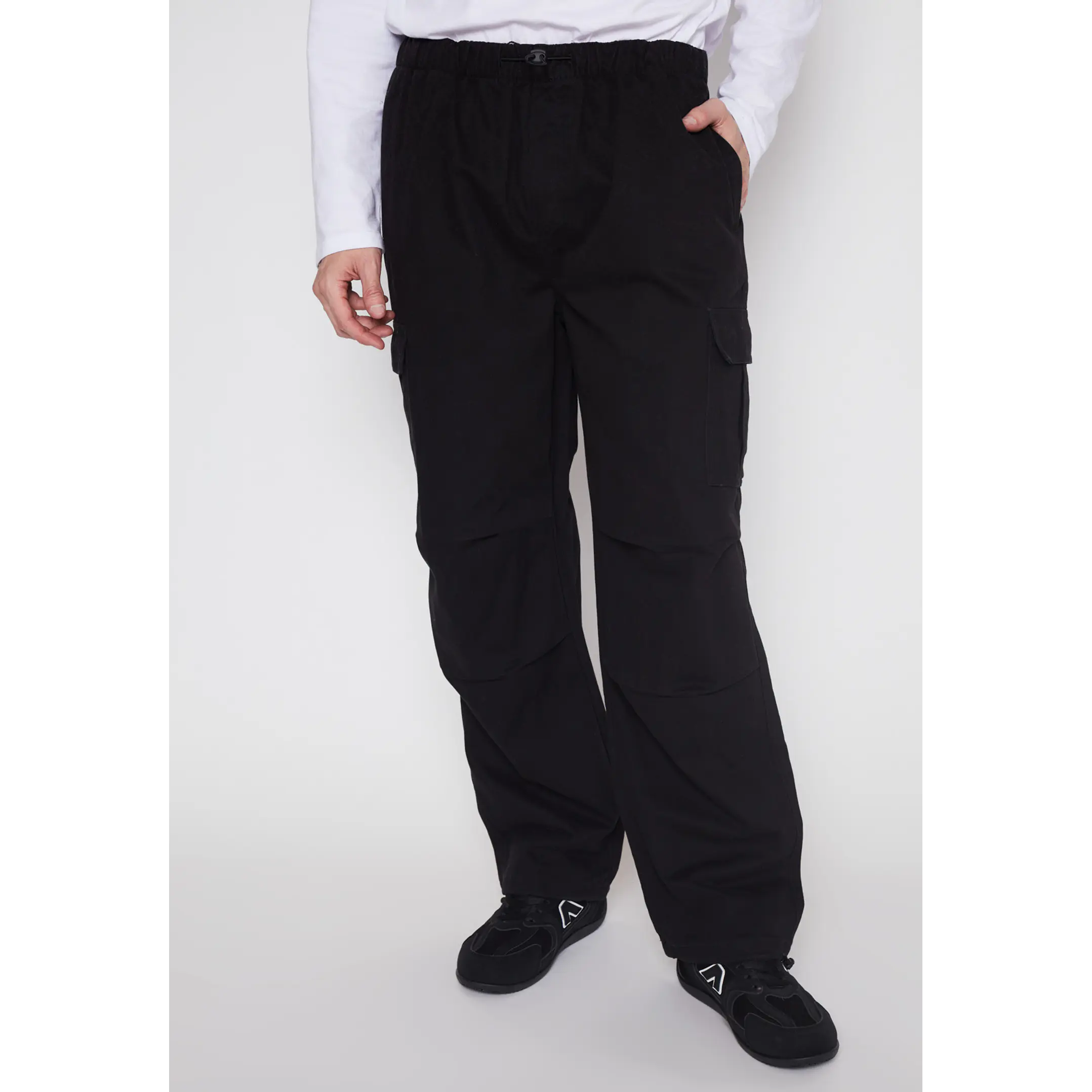 Pantalón Parachute Hombre Negro Familyshop 1