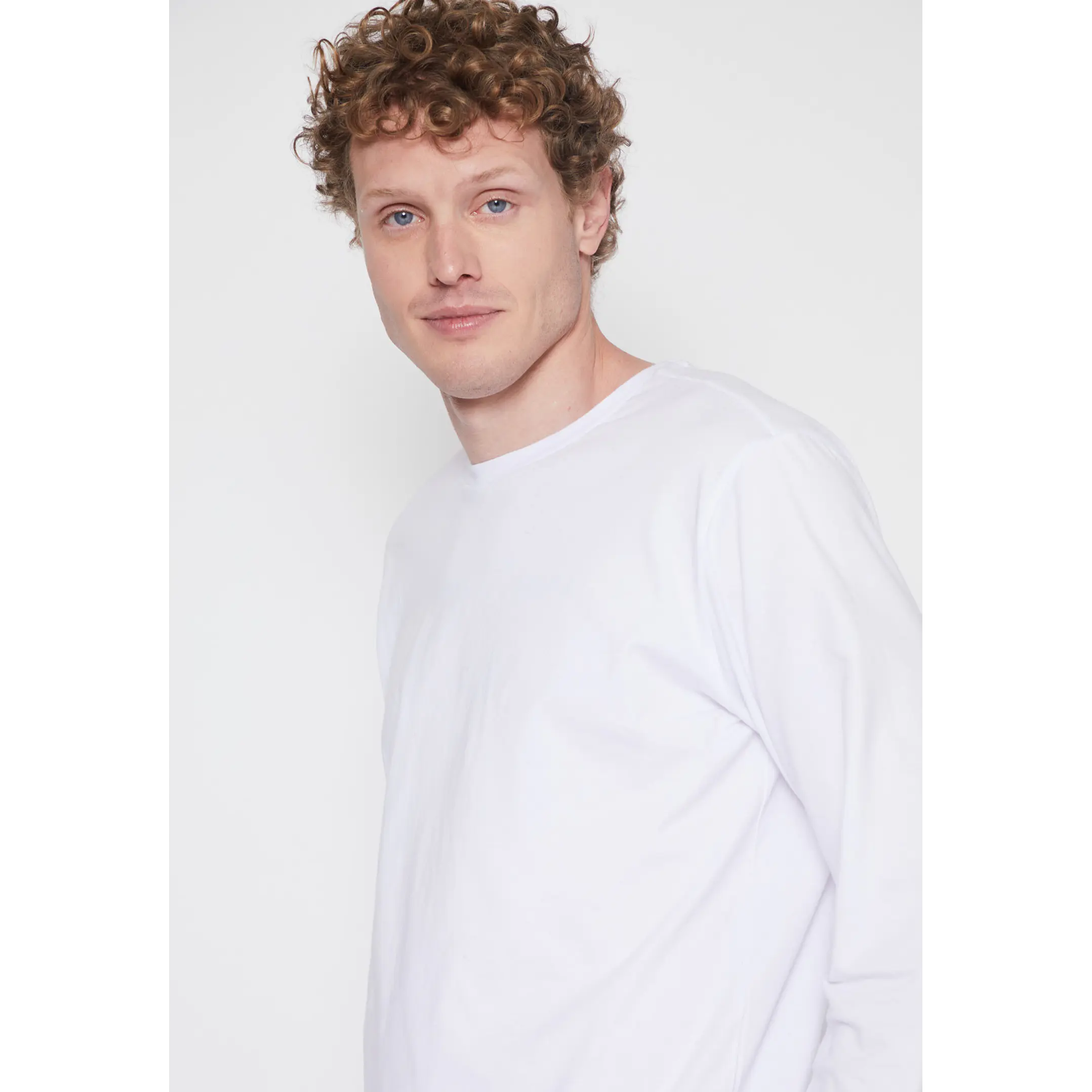 Polera Basic Hombre Blanco Familyshop 3