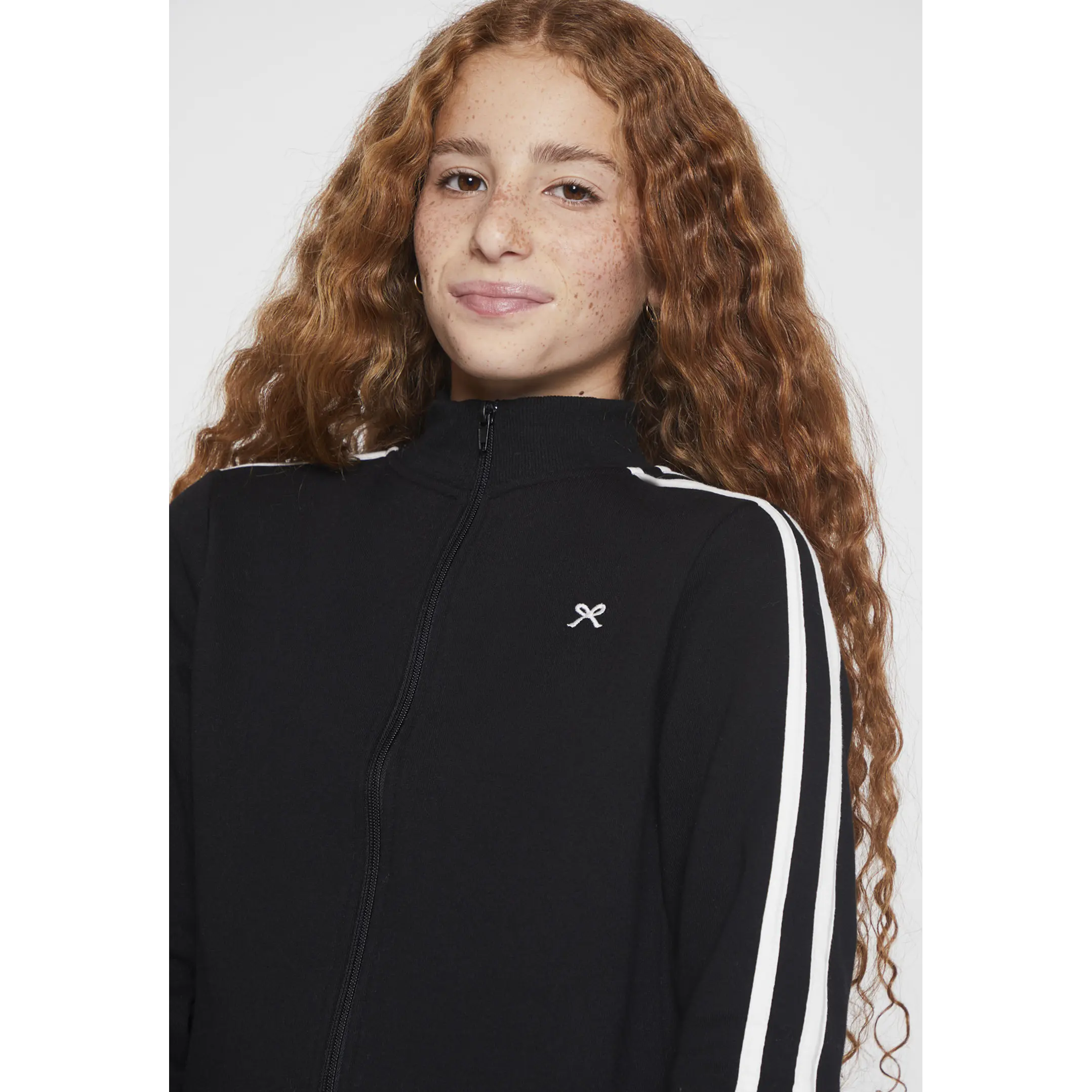 Polerón Sport Lola Negro Familyshop 3