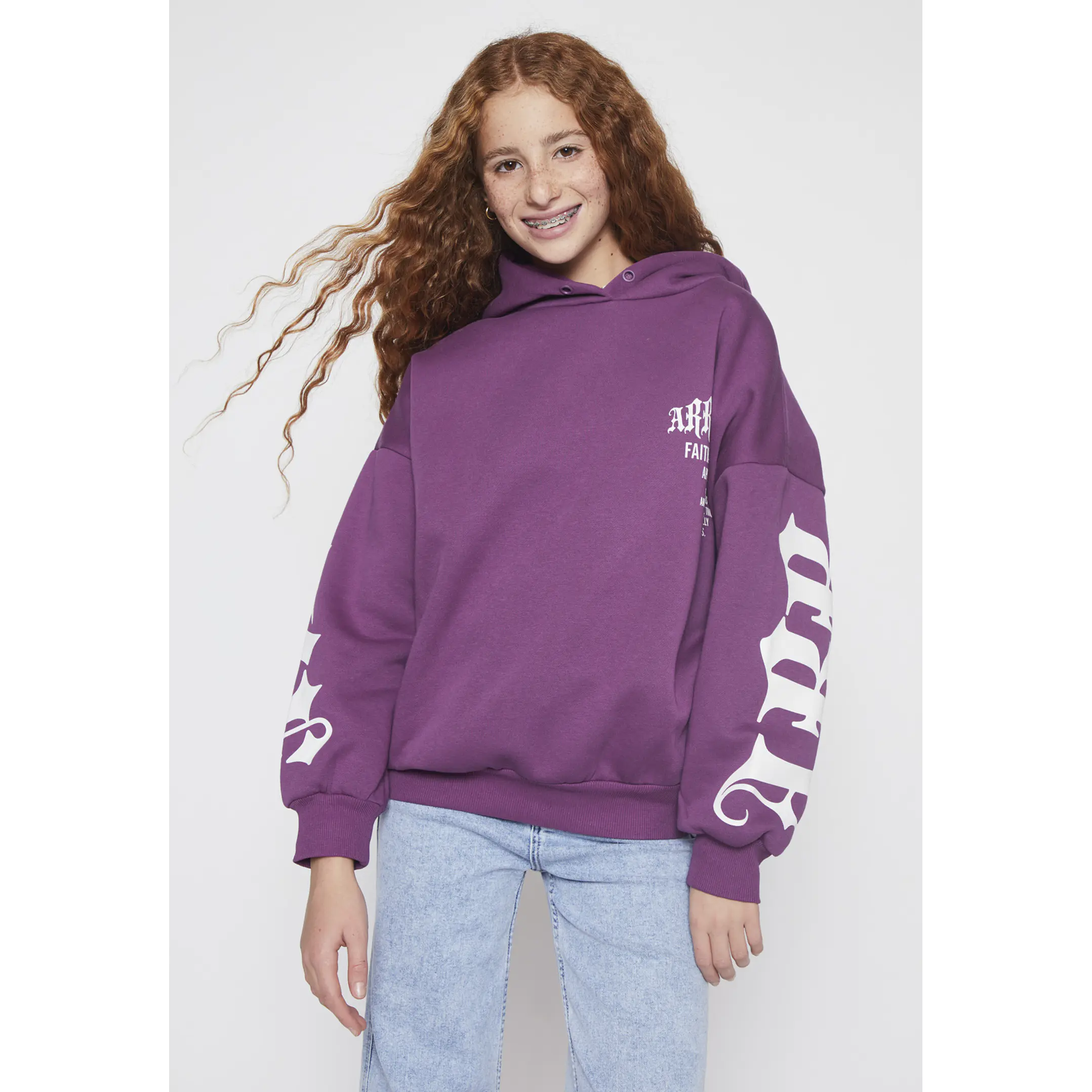Polerón Gothic Lola Morado Familyshop 1