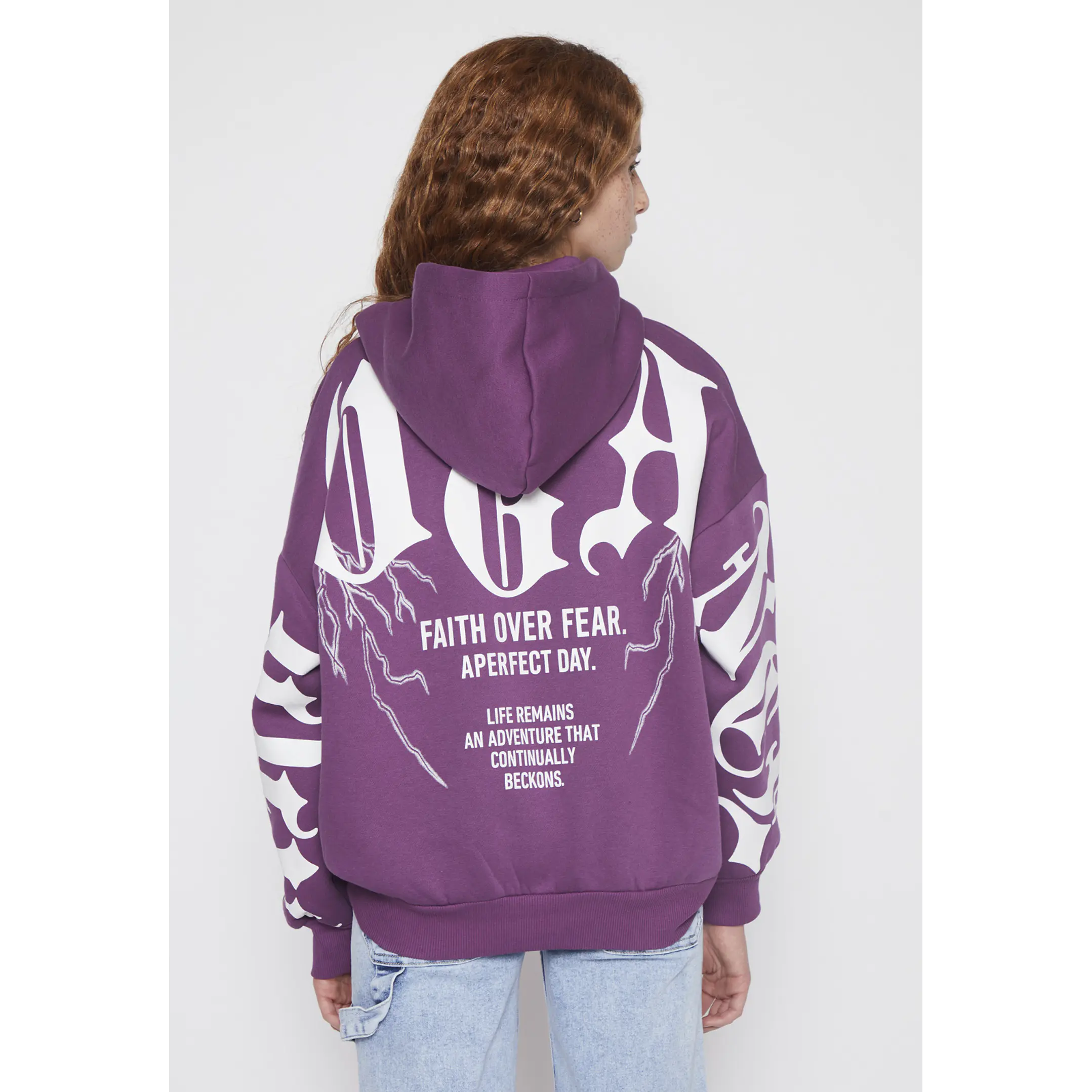Polerón Gothic Lola Morado Familyshop 2
