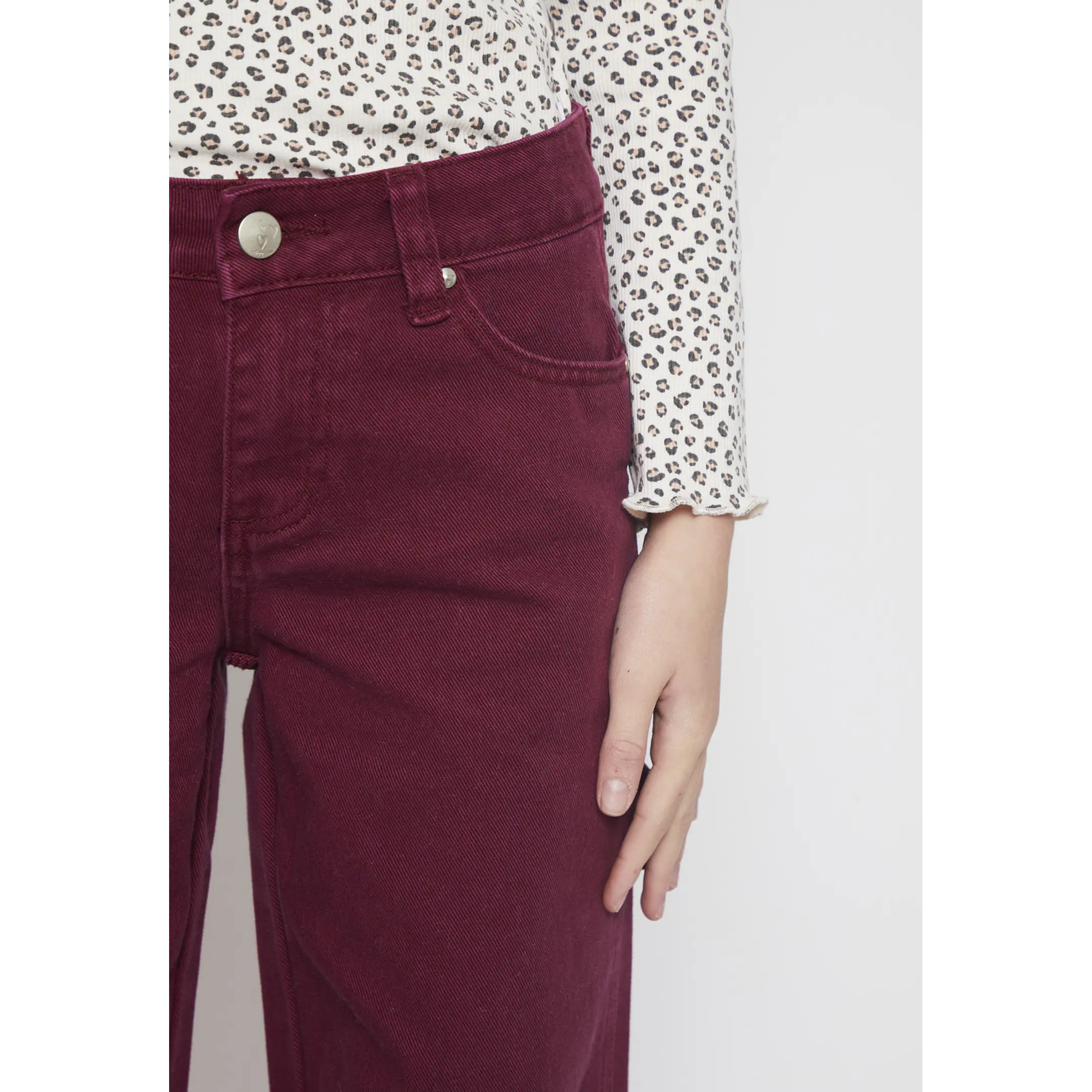 Pantalón Baggy Lola Burdeo Familyshop 3