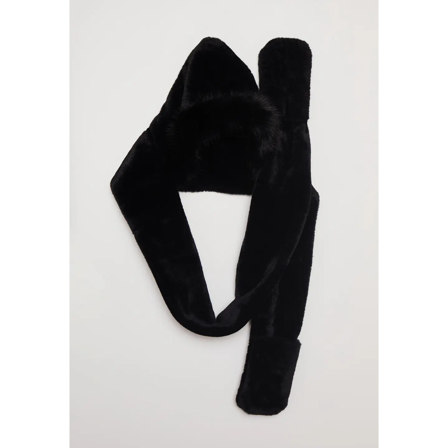 Gorro Peludo Mujer Negro Familyshop 1