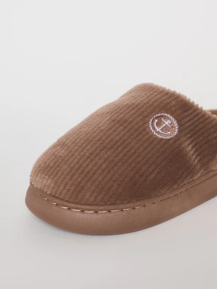 Pantufla Acolchada Hombre Café Familyshop
