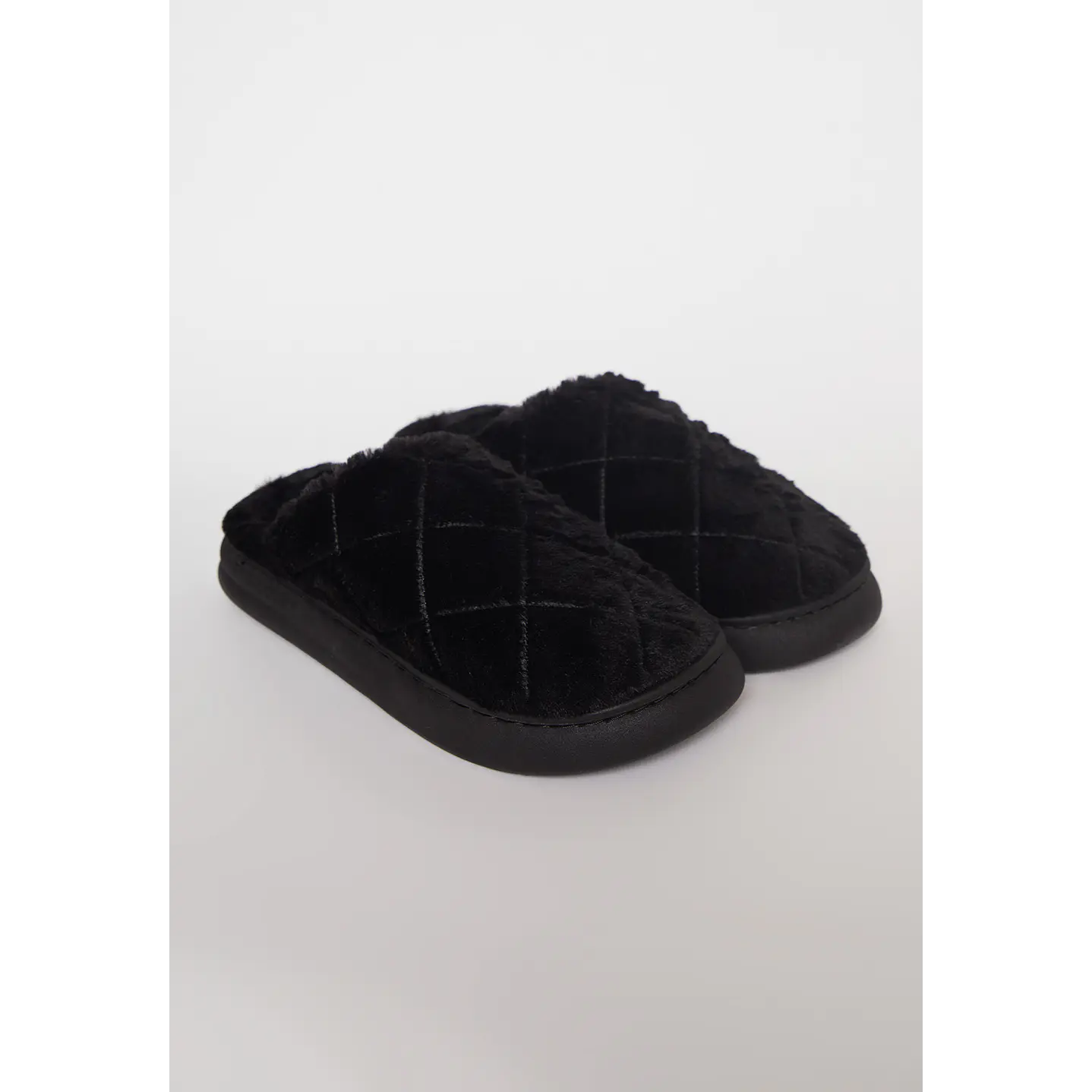 Pantufla Corderito Hombre Negro Familyshop 1