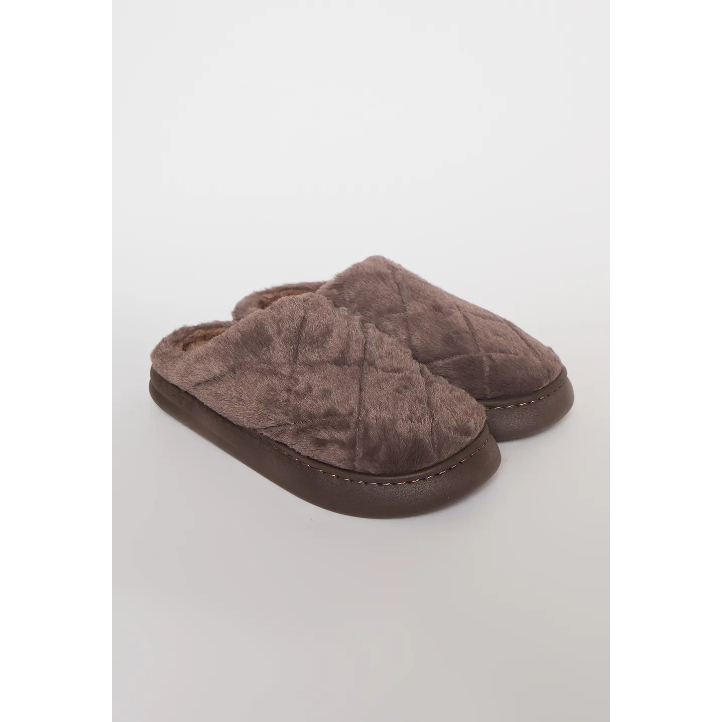 Pantufla Corderito Hombre Cafe Familyshop 1