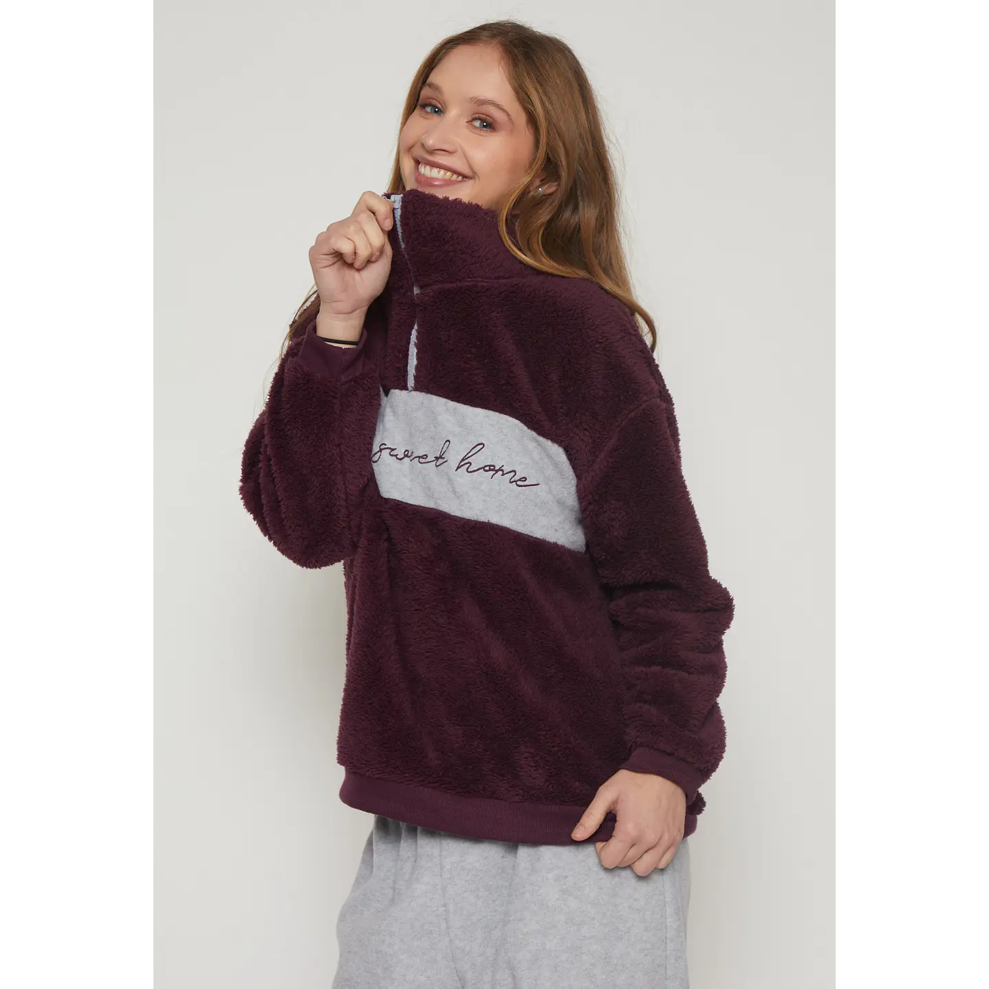 Pijama Peludo Mujer Morado Familyshop 4