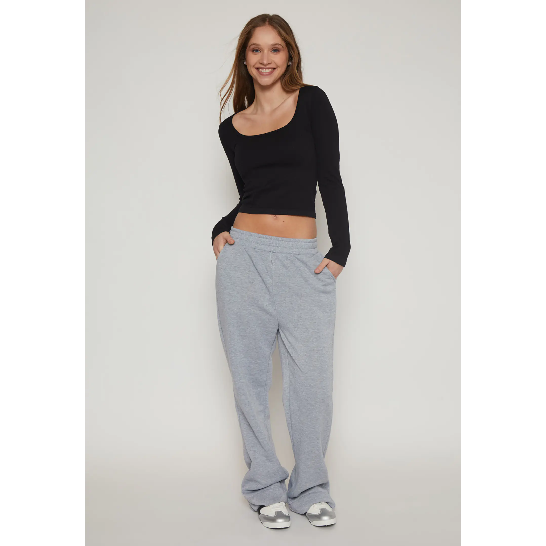 Pantalón Buzo Basic Mujer Gris Familyshop 4
