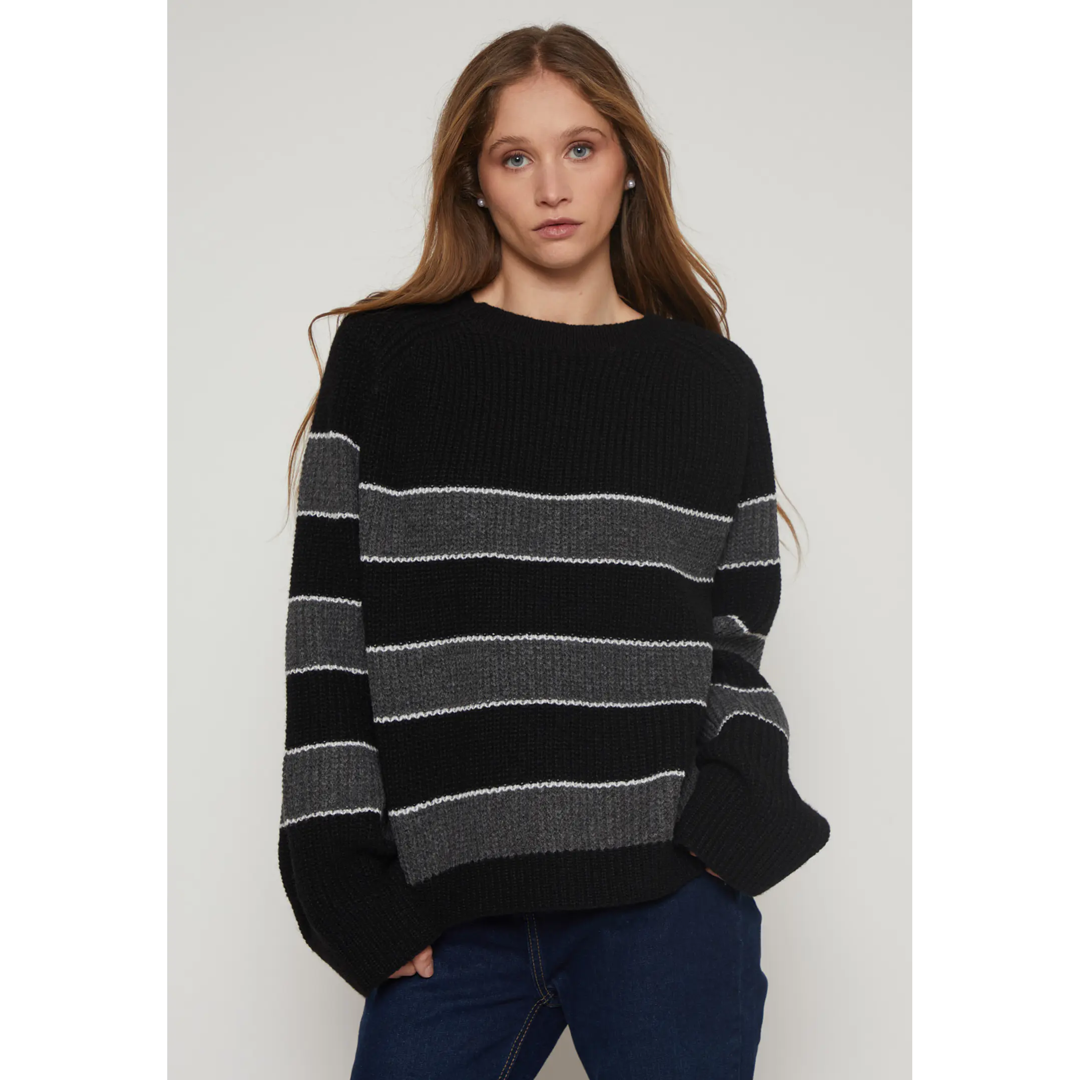 Sweater Franja Mujer Negro Familyshop 1