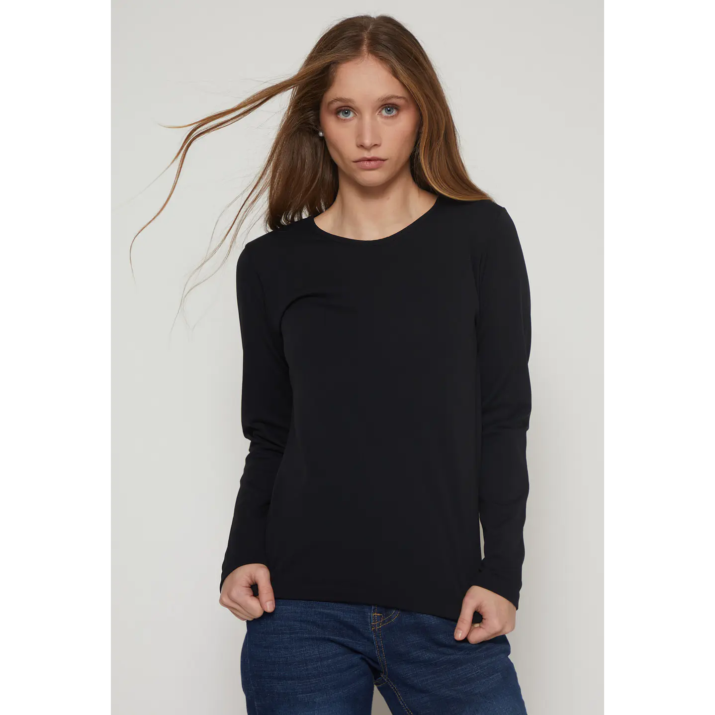 Camiseta Micropolar Mujer Negro Familyshop 1