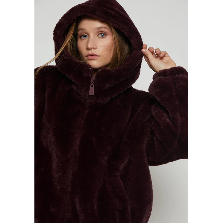 Chaqueta Piel Gorro Mujer Burdeo Familyshop 3