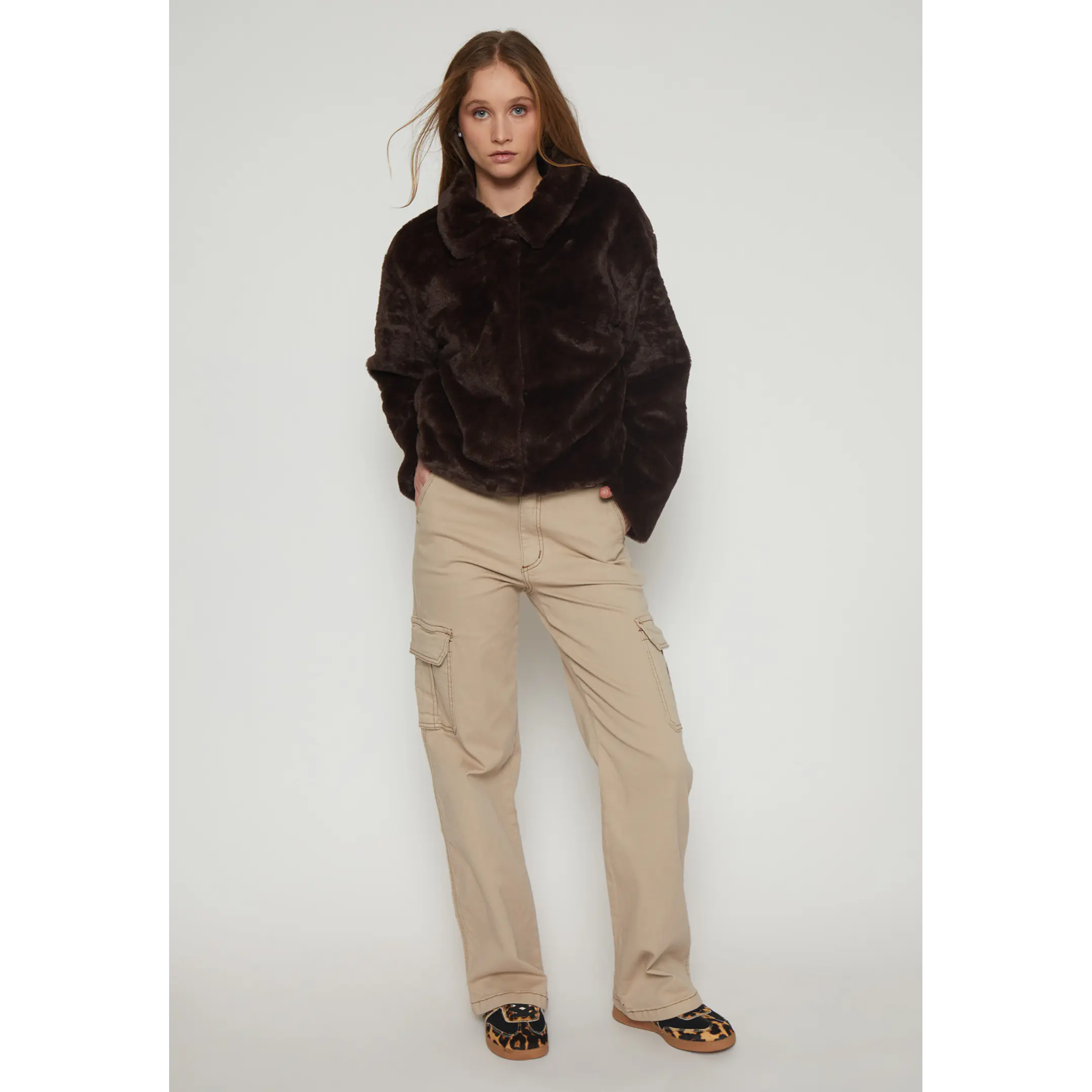 Pantalón Wide Leg Cargo Mujer Beige Familyshop 4