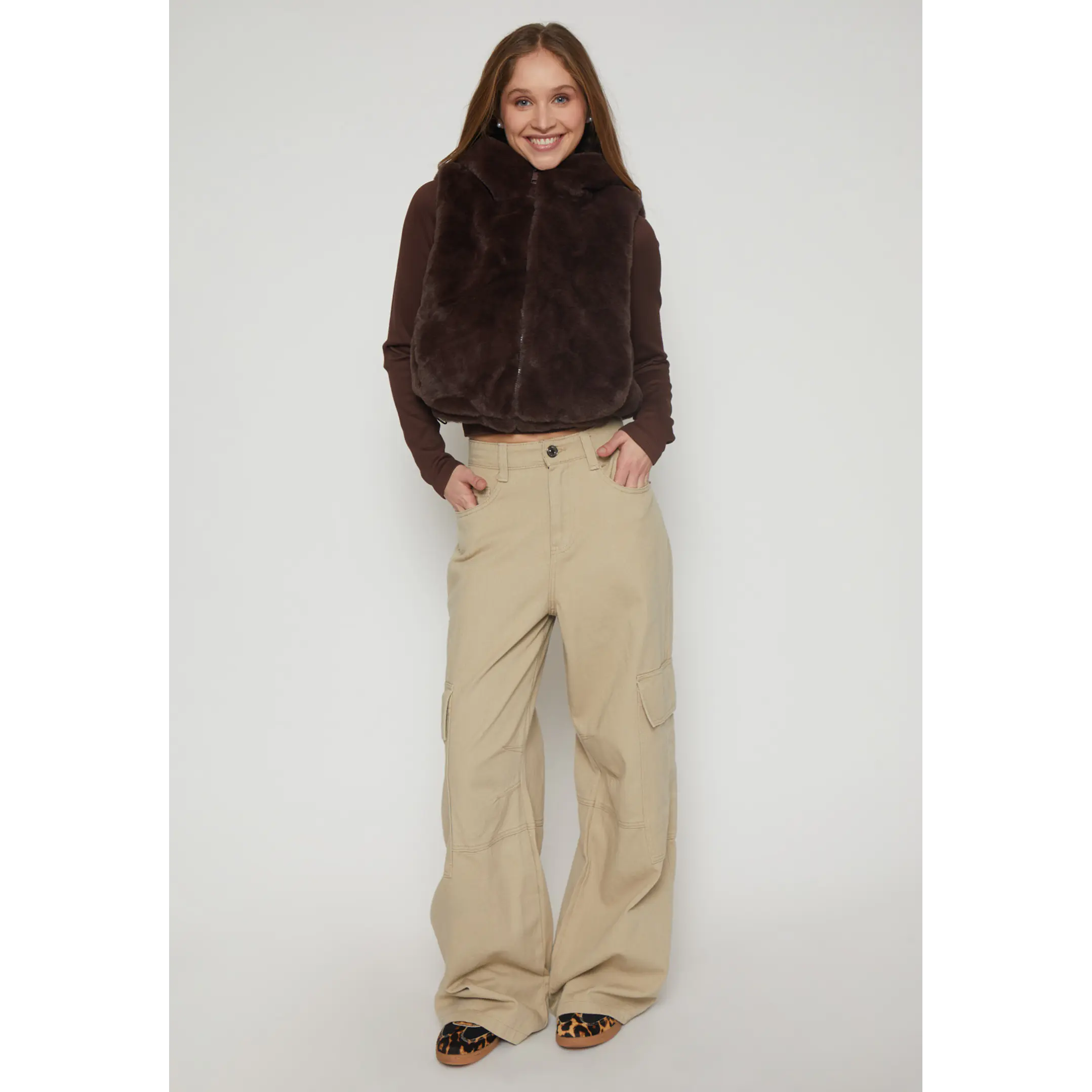 Pantalón Cargo Mujer Beige Familyshop 4