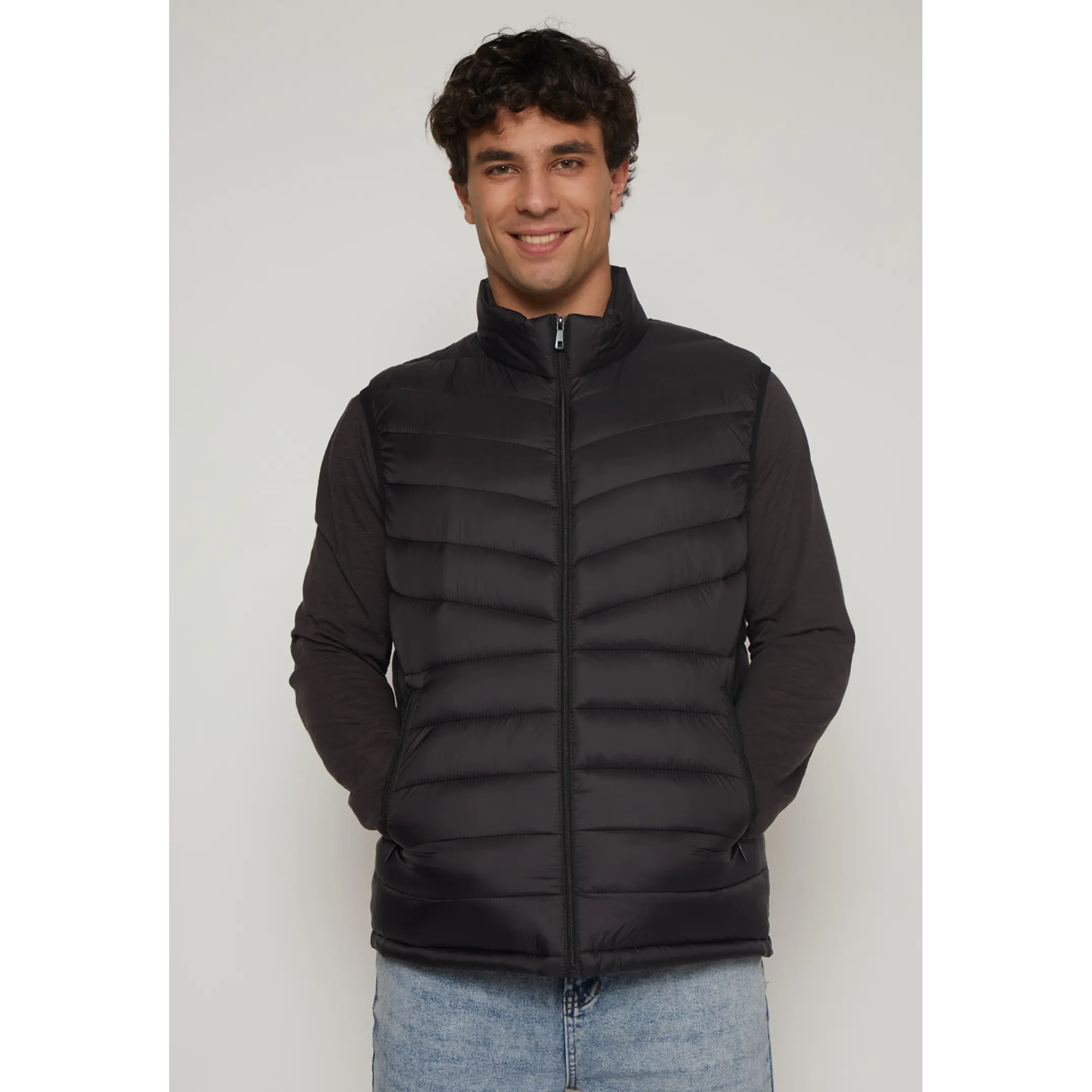 Parka Basic Sin Manga Hombre Negro Familyshop 1