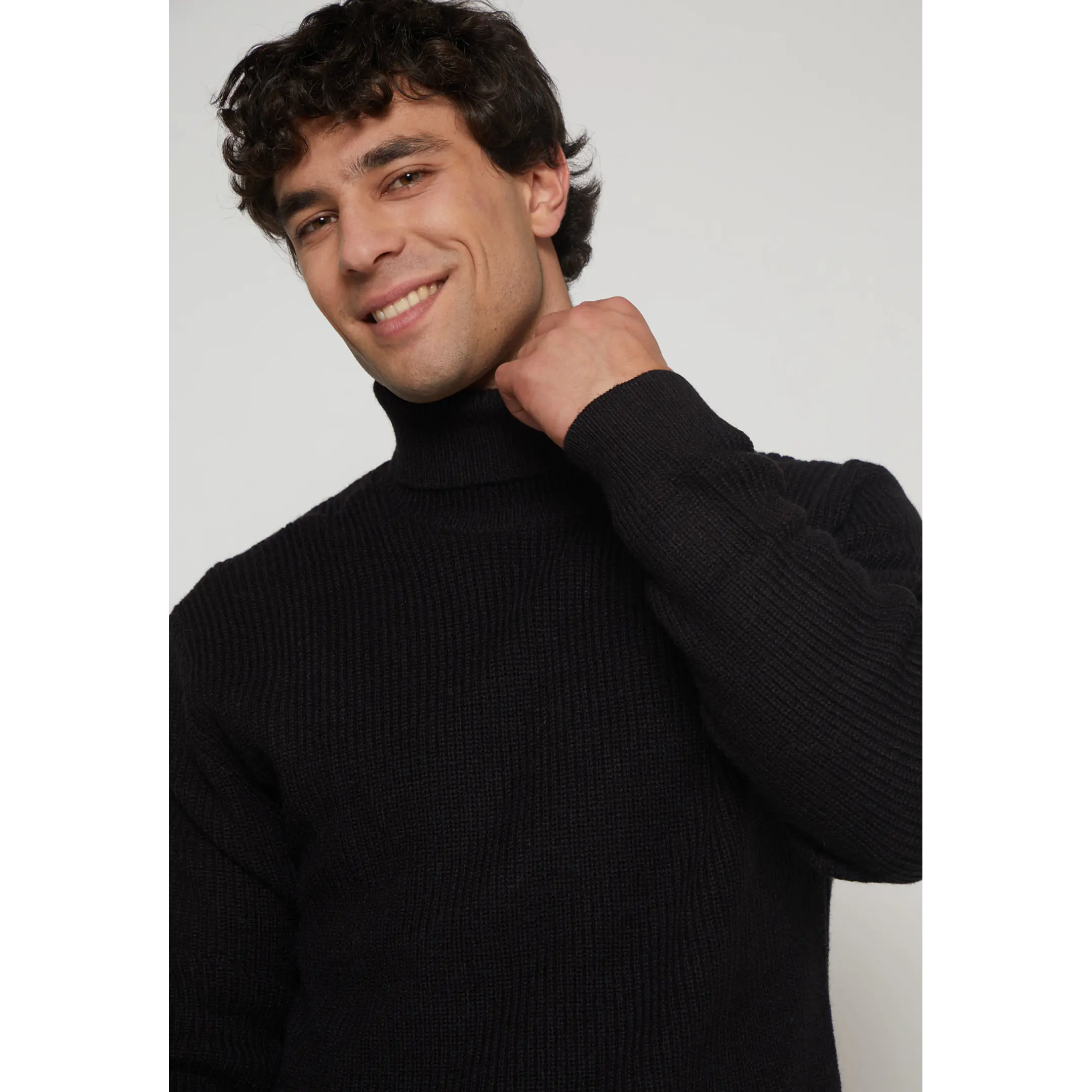 Sweater Cuello Alto Hombre Negro Familyshop 3
