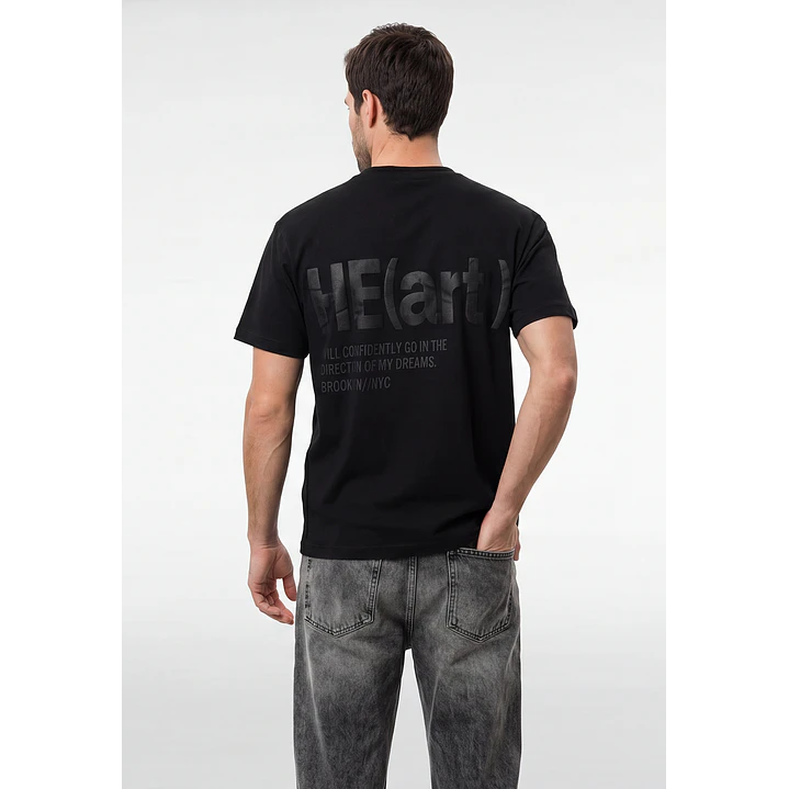 Polera HE(art) Relaxed Hombre Negro 3