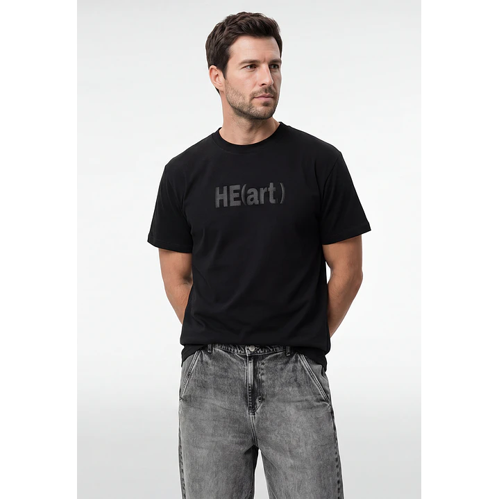 Polera HE(art) Relaxed Hombre Negro 1