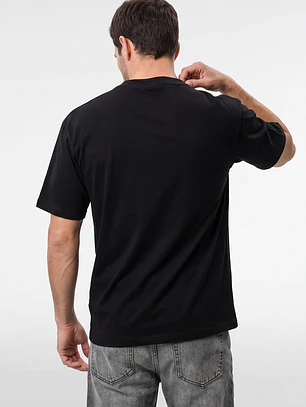 Polera Metal Relaxed Hombre Negro