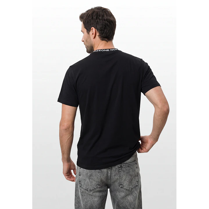 Polera Básica Hombre Negro 3