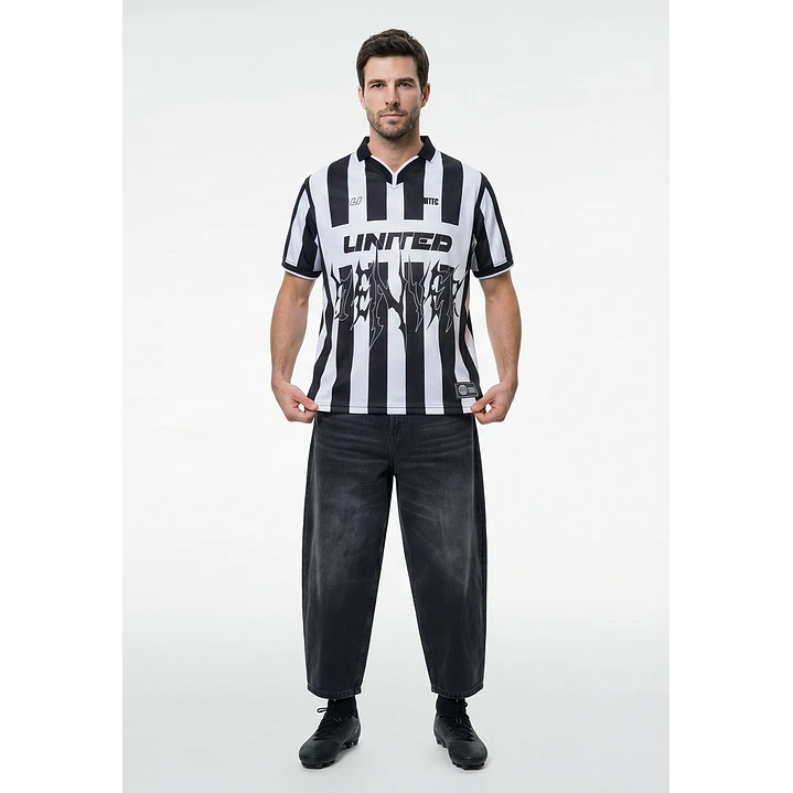 Polera Deportiva Retro Hombre Negro 4