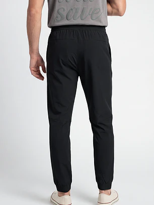 Buzo Deportivo Slim Hombre Negro