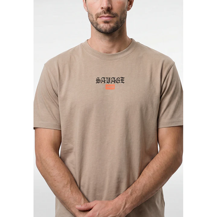 Polera Letras Relaxed Hombre Beige 3