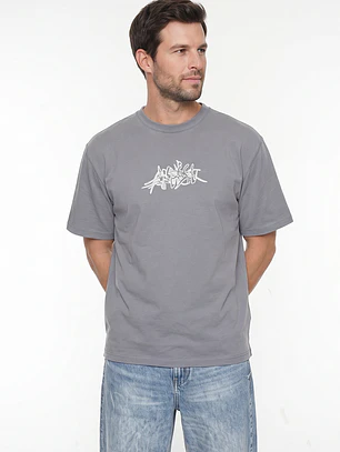 Polera Gothic Relaxed Hombre Gris