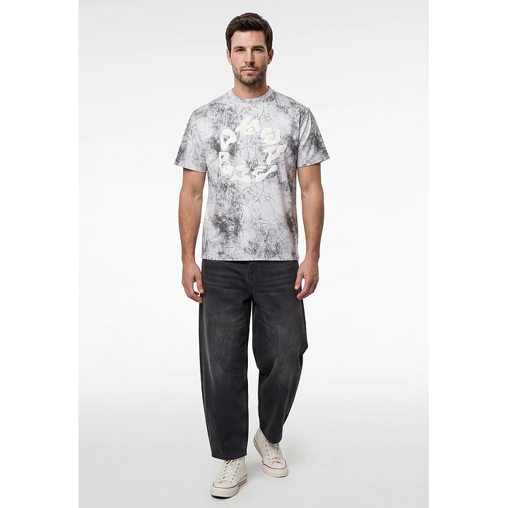Polera Relieve 3D Relaxed Hombre Gris 4