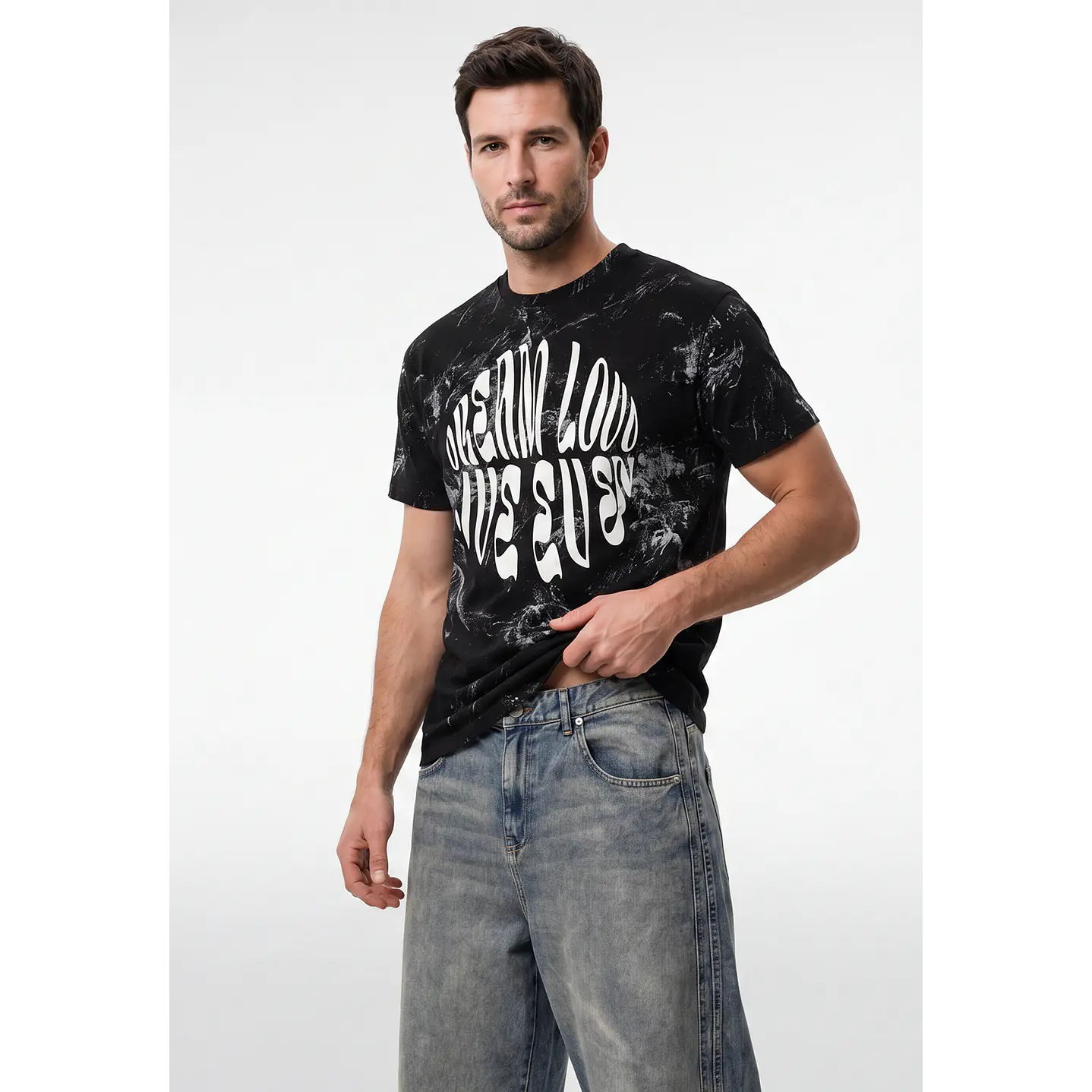 Polera Relieve 3D Relaxed Hombre Negro 2