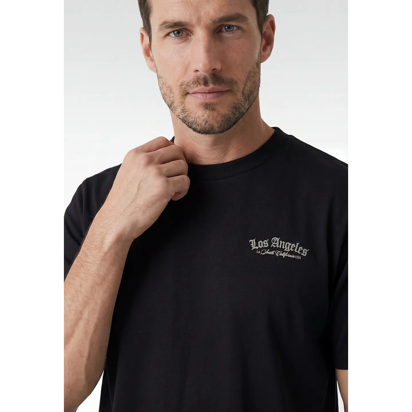 Polera Angeles Relaxed Hombre Negro 4