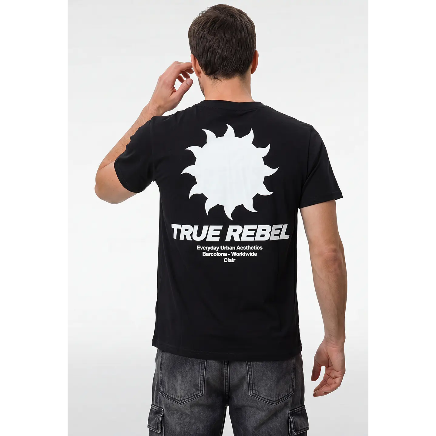 Polera Letras Relaxed Hombre Negro 3