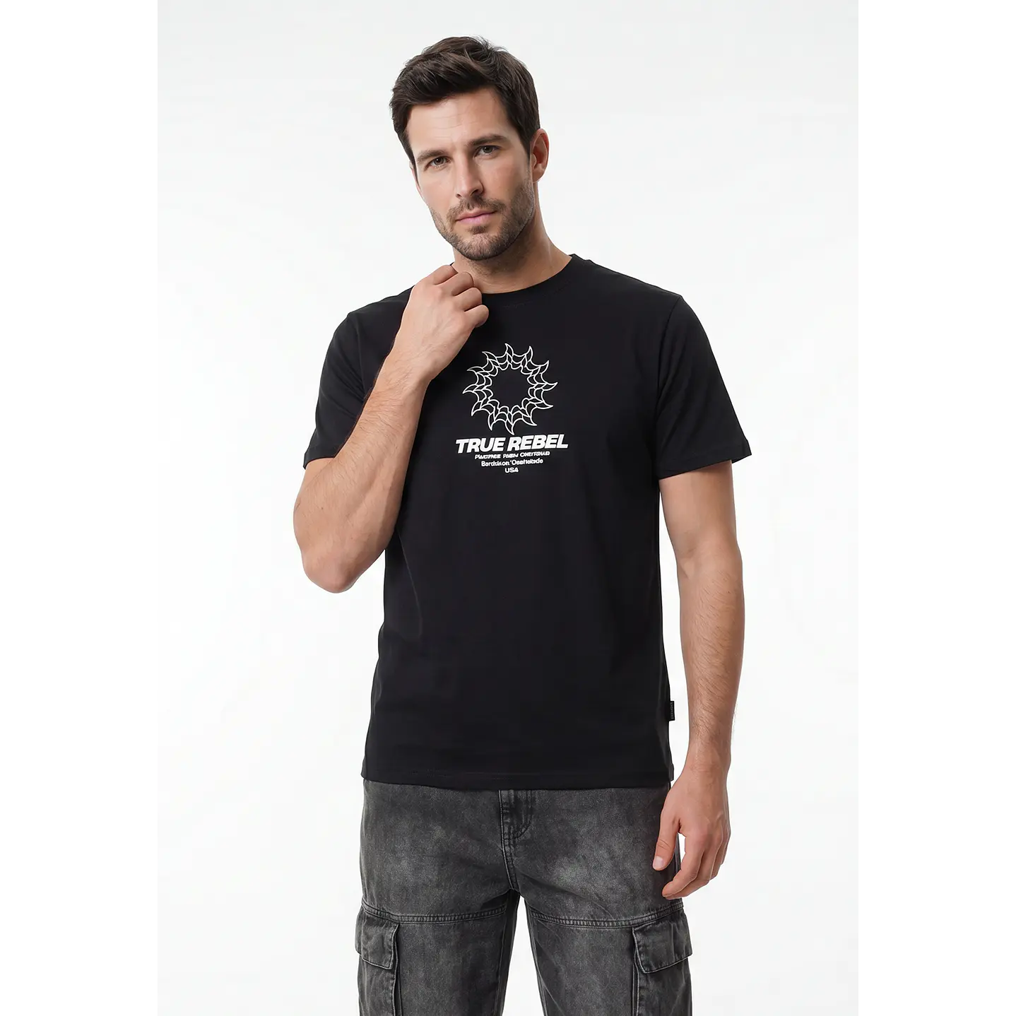 Polera Letras Relaxed Hombre Negro 1