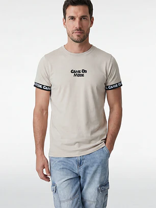 Polera Elasticada Hombre Beige