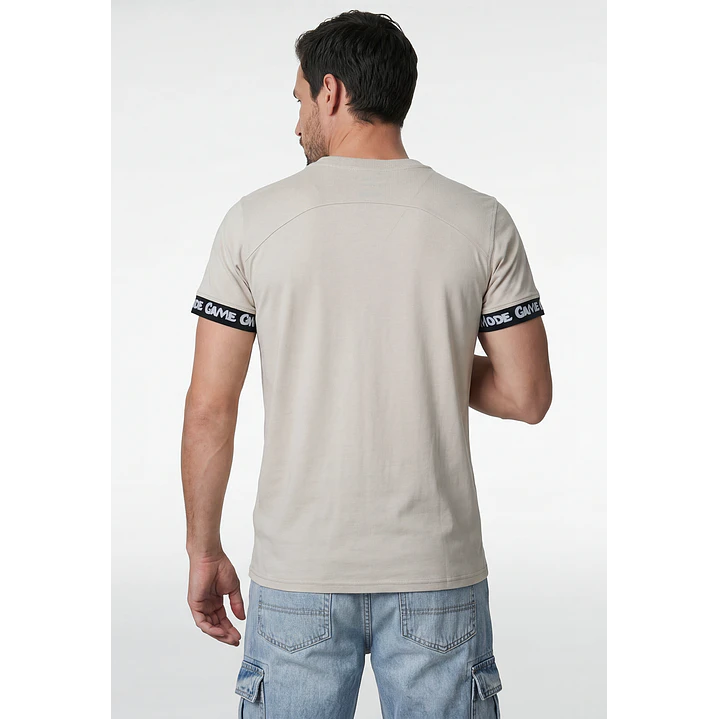 Polera Elasticada Hombre Beige 3